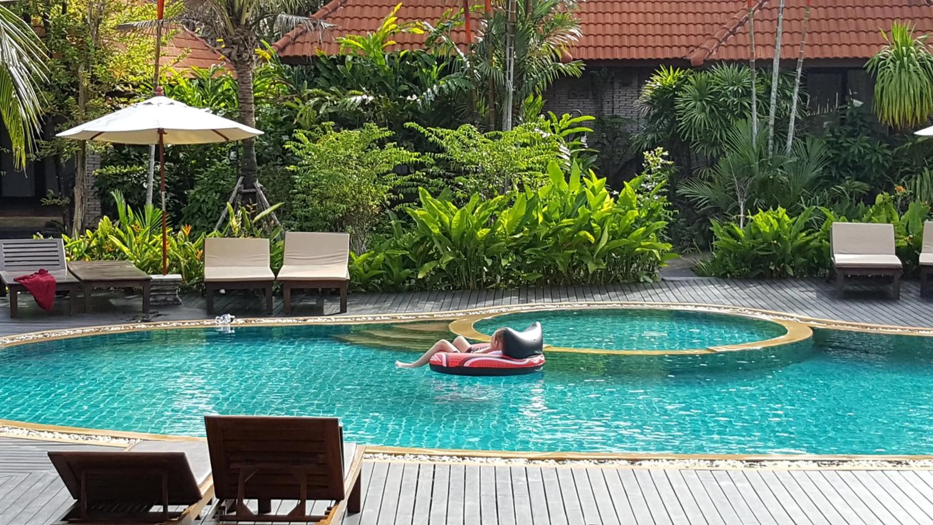 People in Tropicana Lanta Resort