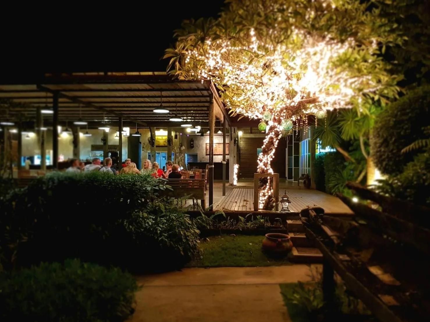 Restaurant/places to eat in Tropicana Lanta Resort