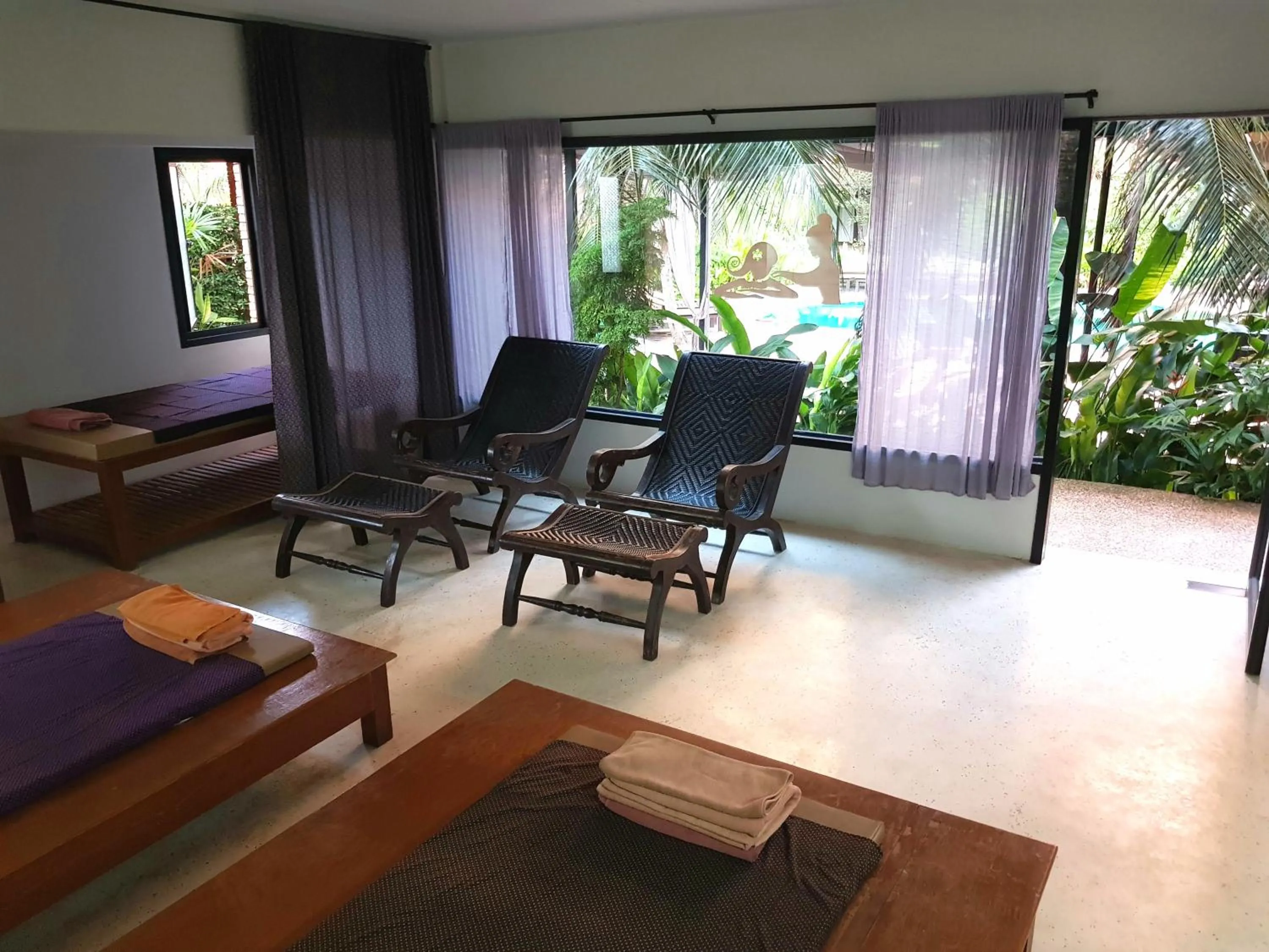 Massage in Tropicana Lanta Resort