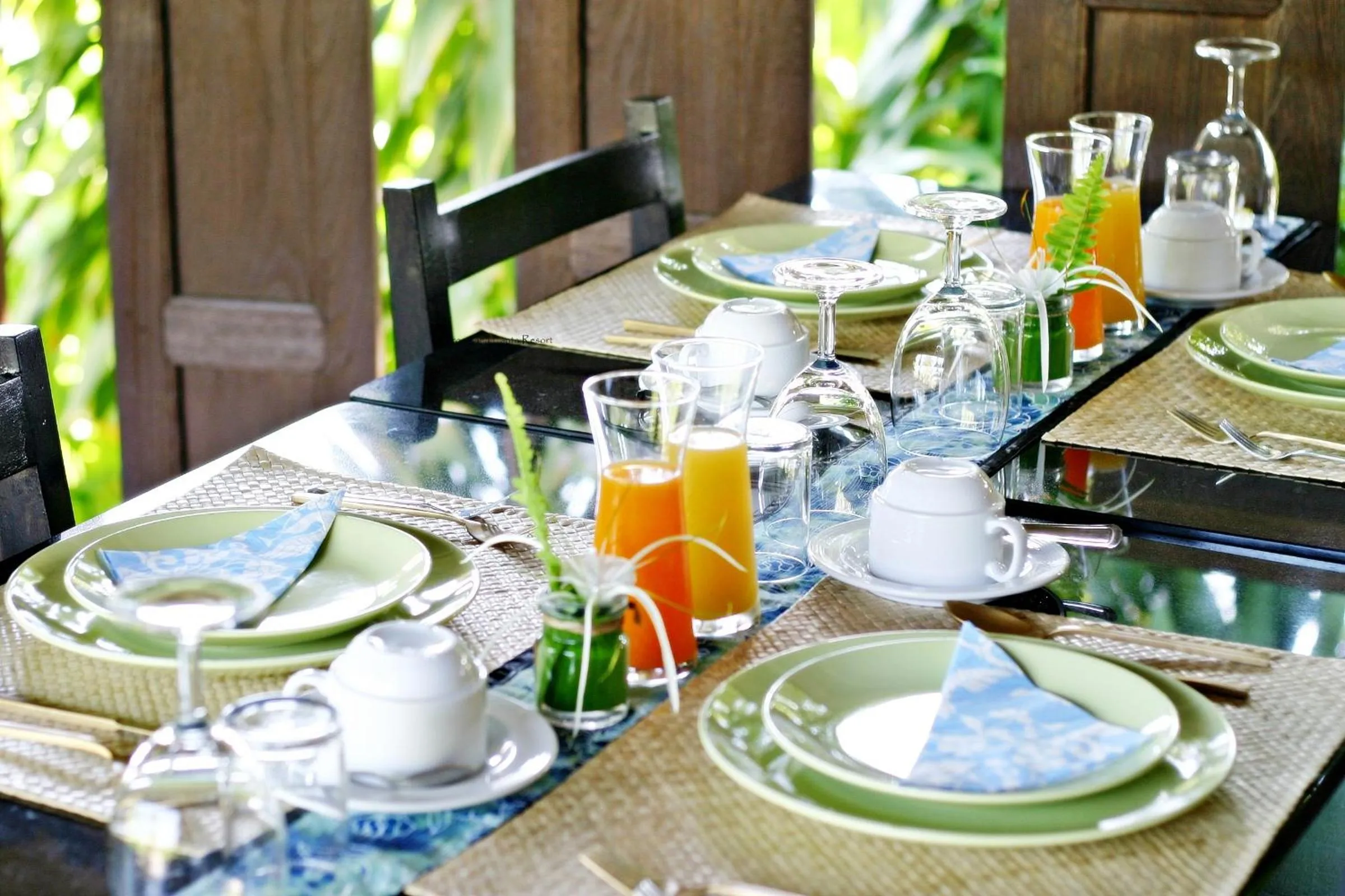 Restaurant/places to eat in Tropicana Lanta Resort