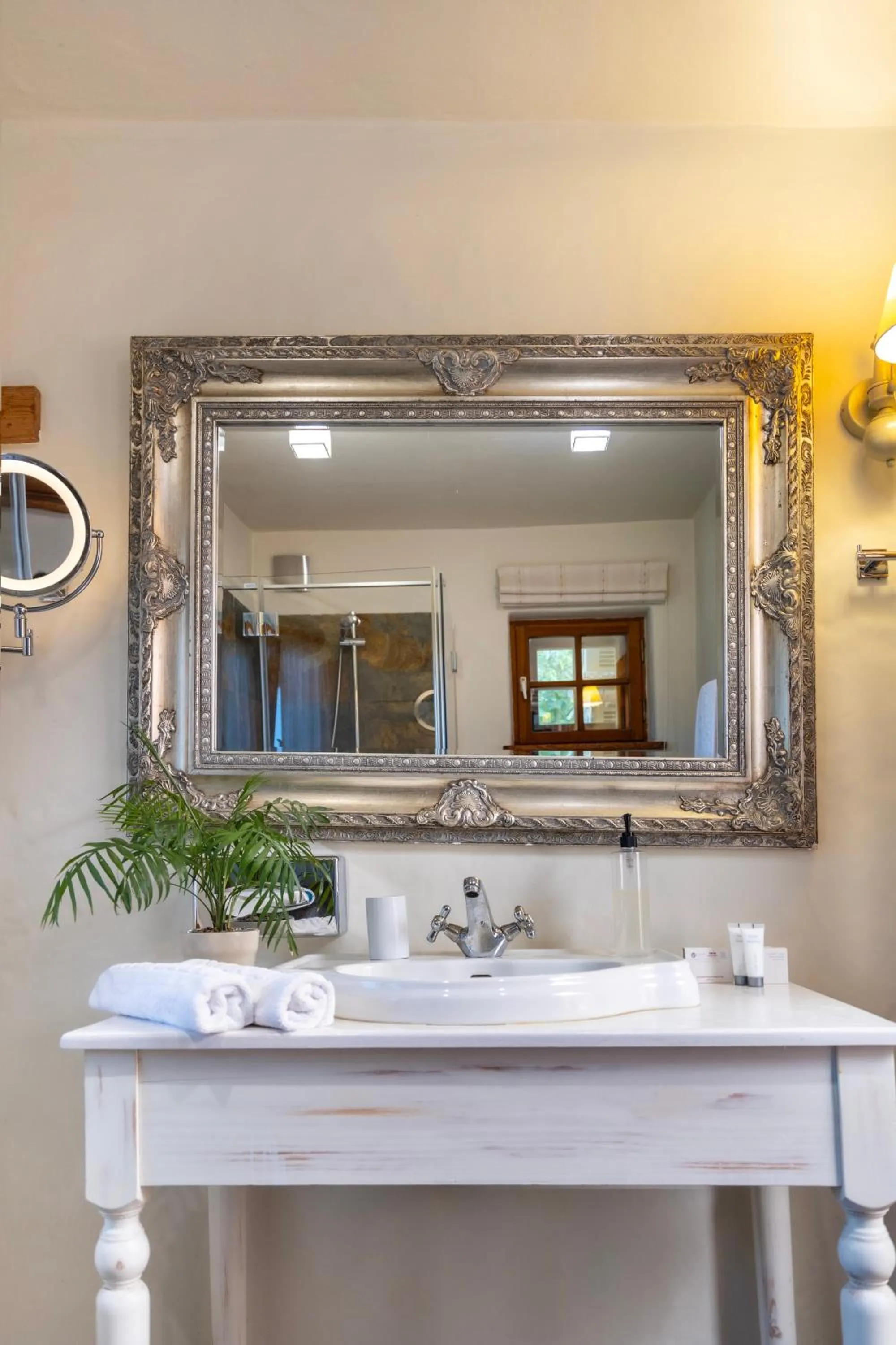 Bathroom in Hotel Głęboczek Vine Resort& Spa