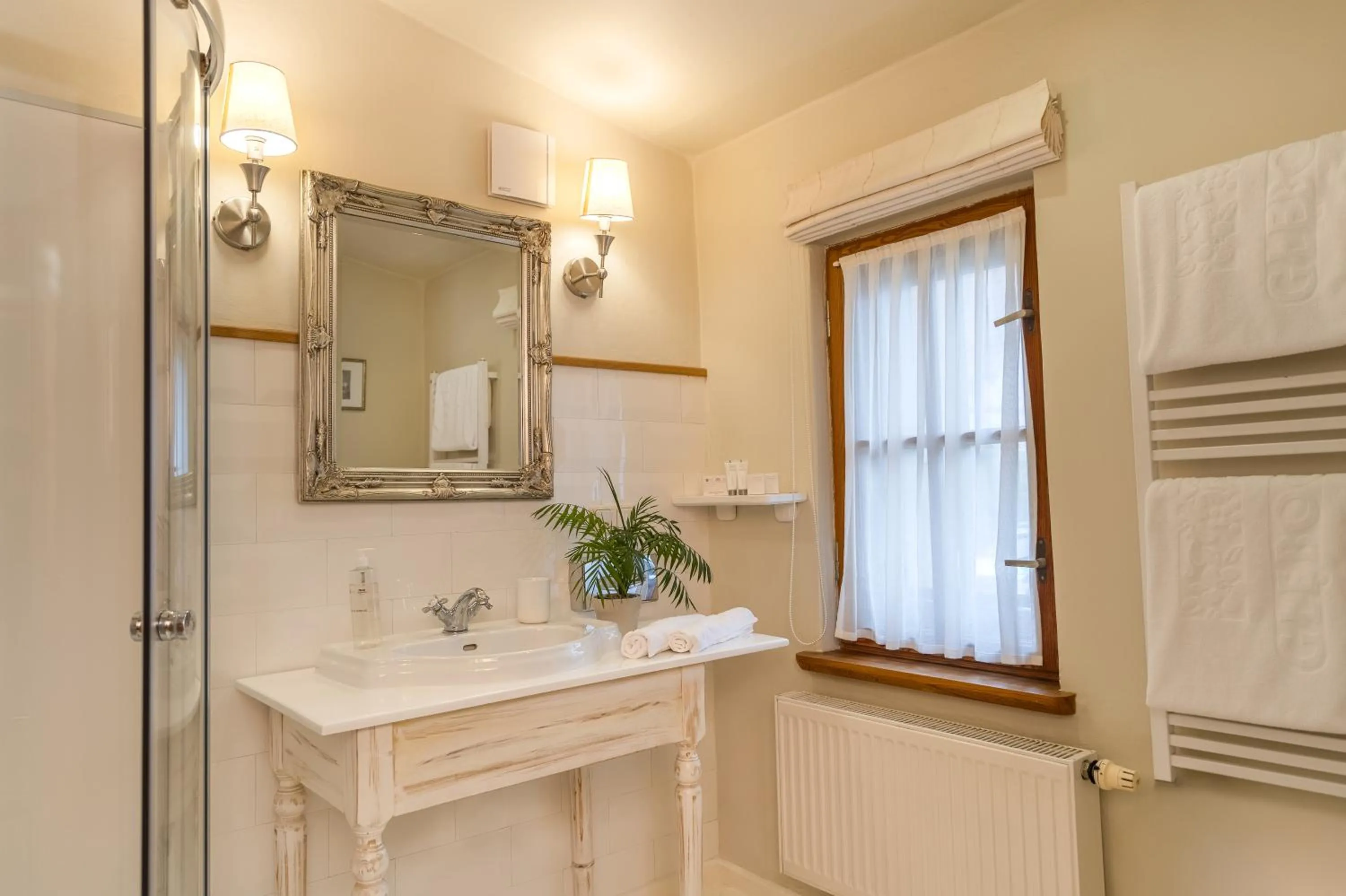 Bathroom in Hotel Głęboczek Vine Resort& Spa