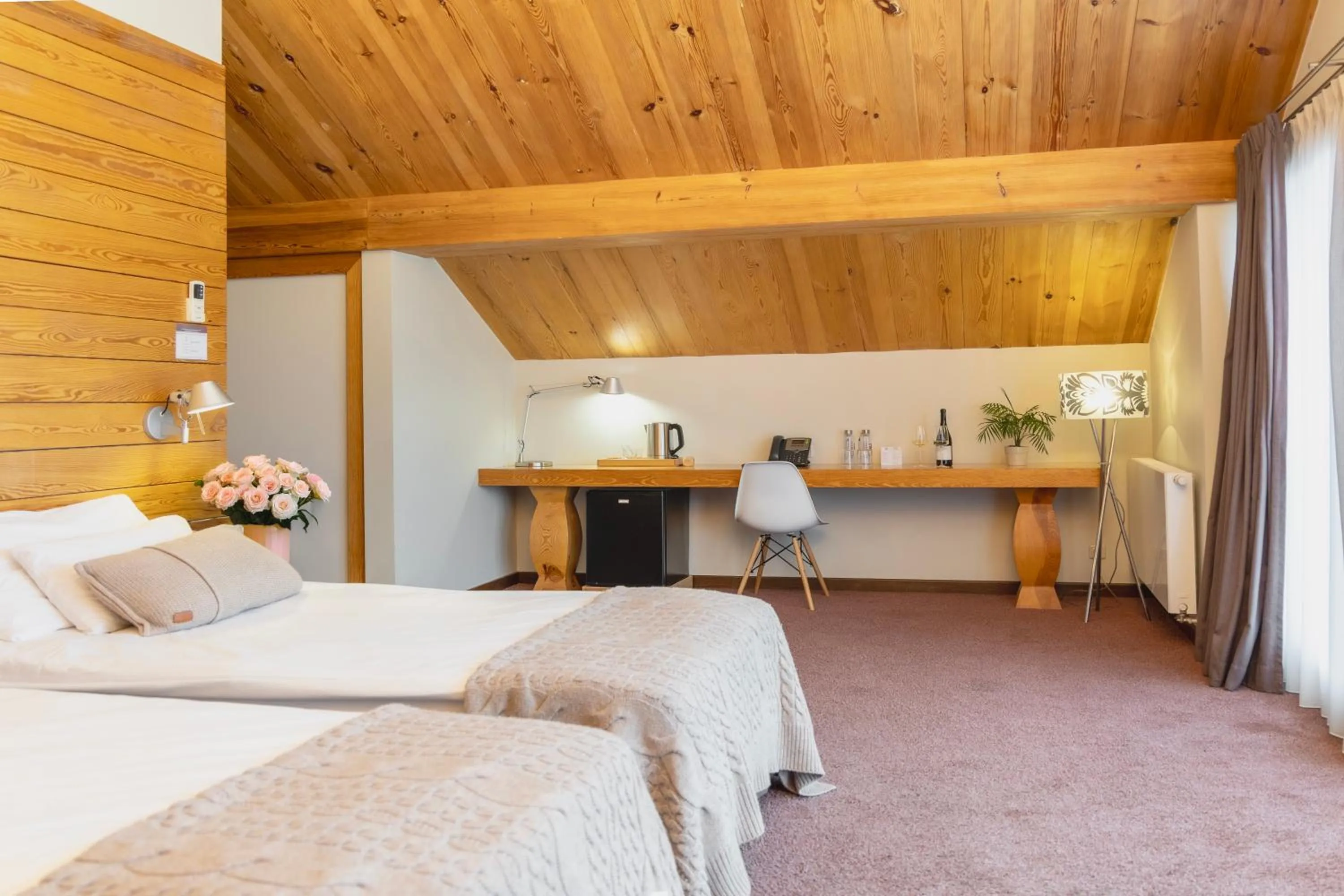 Photo of the whole room, Bed in Hotel Głęboczek Vine Resort& Spa