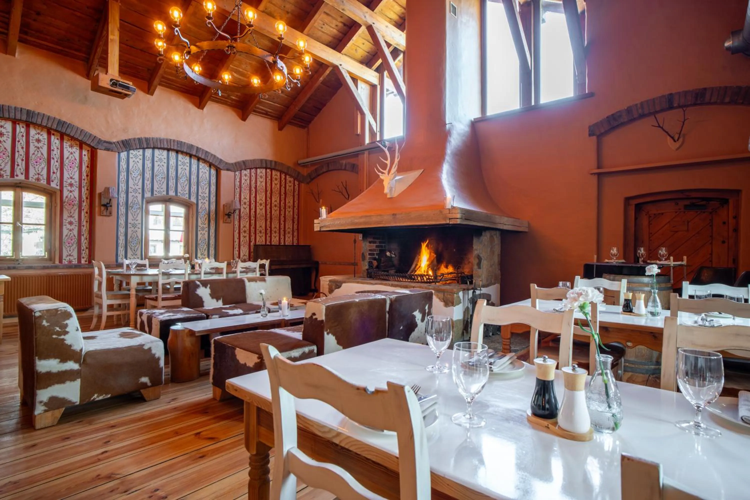 Restaurant/places to eat in Hotel Głęboczek Vine Resort& Spa