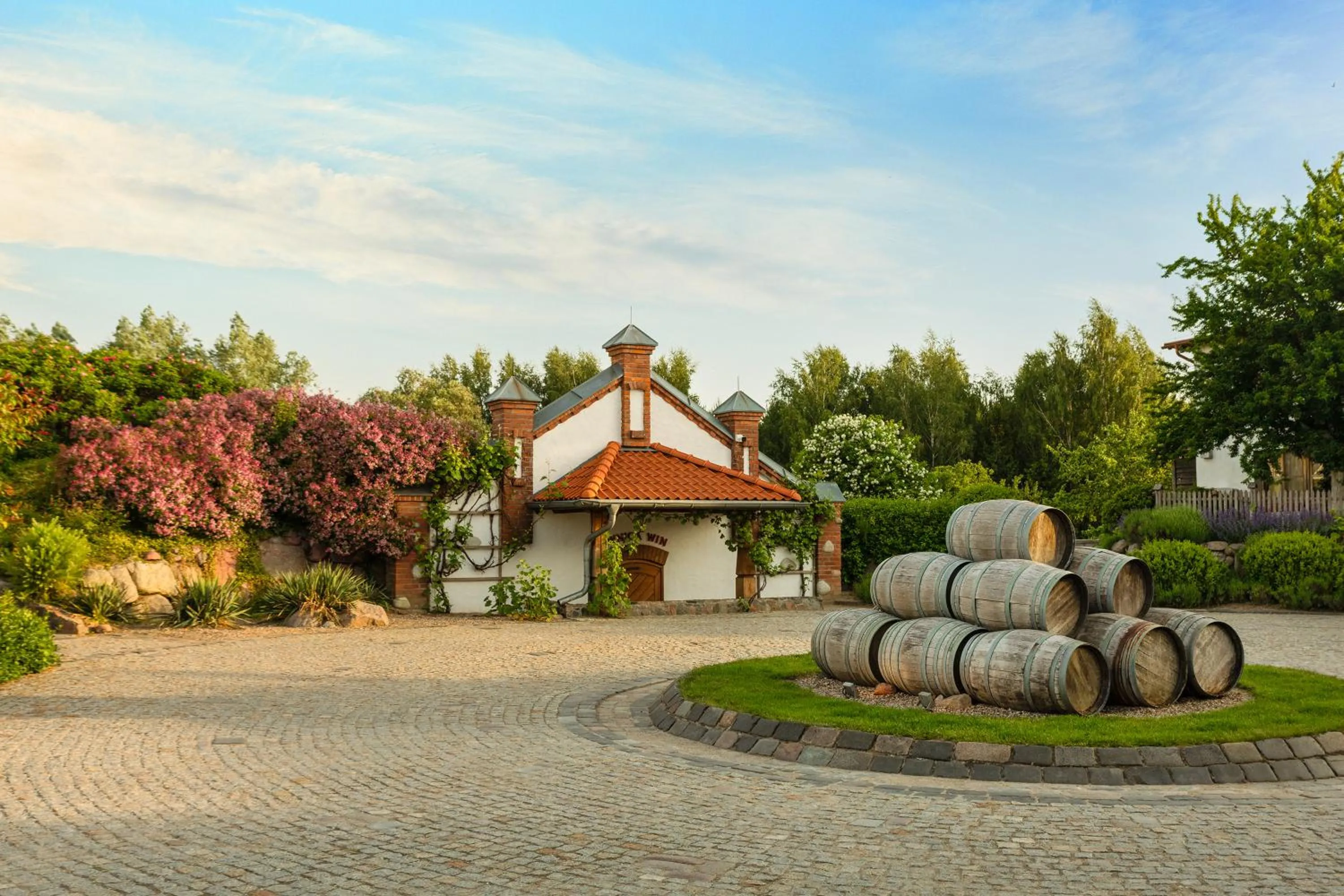 Property building in Hotel Głęboczek Vine Resort& Spa