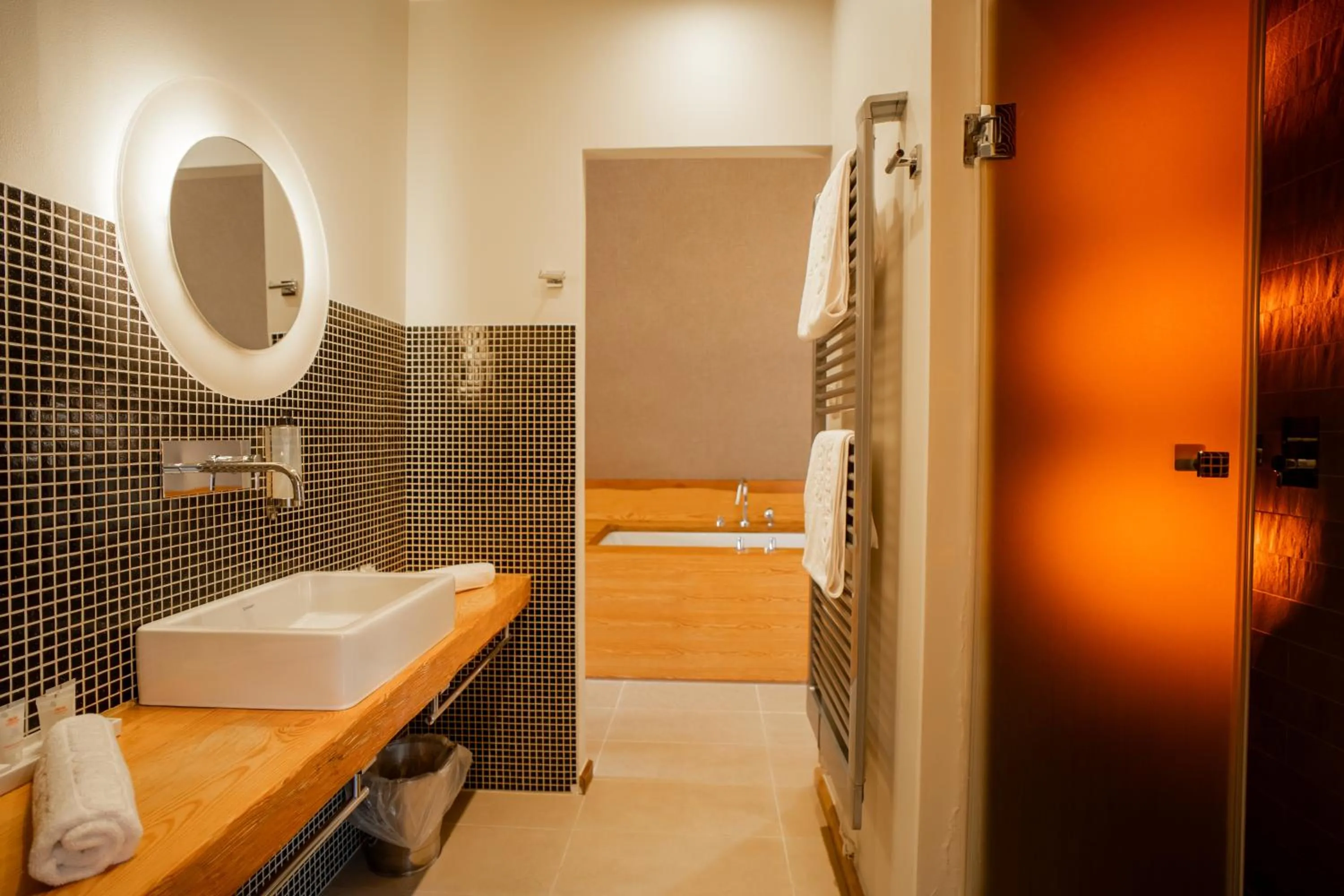 Bathroom, Bed in Hotel Głęboczek Vine Resort& Spa