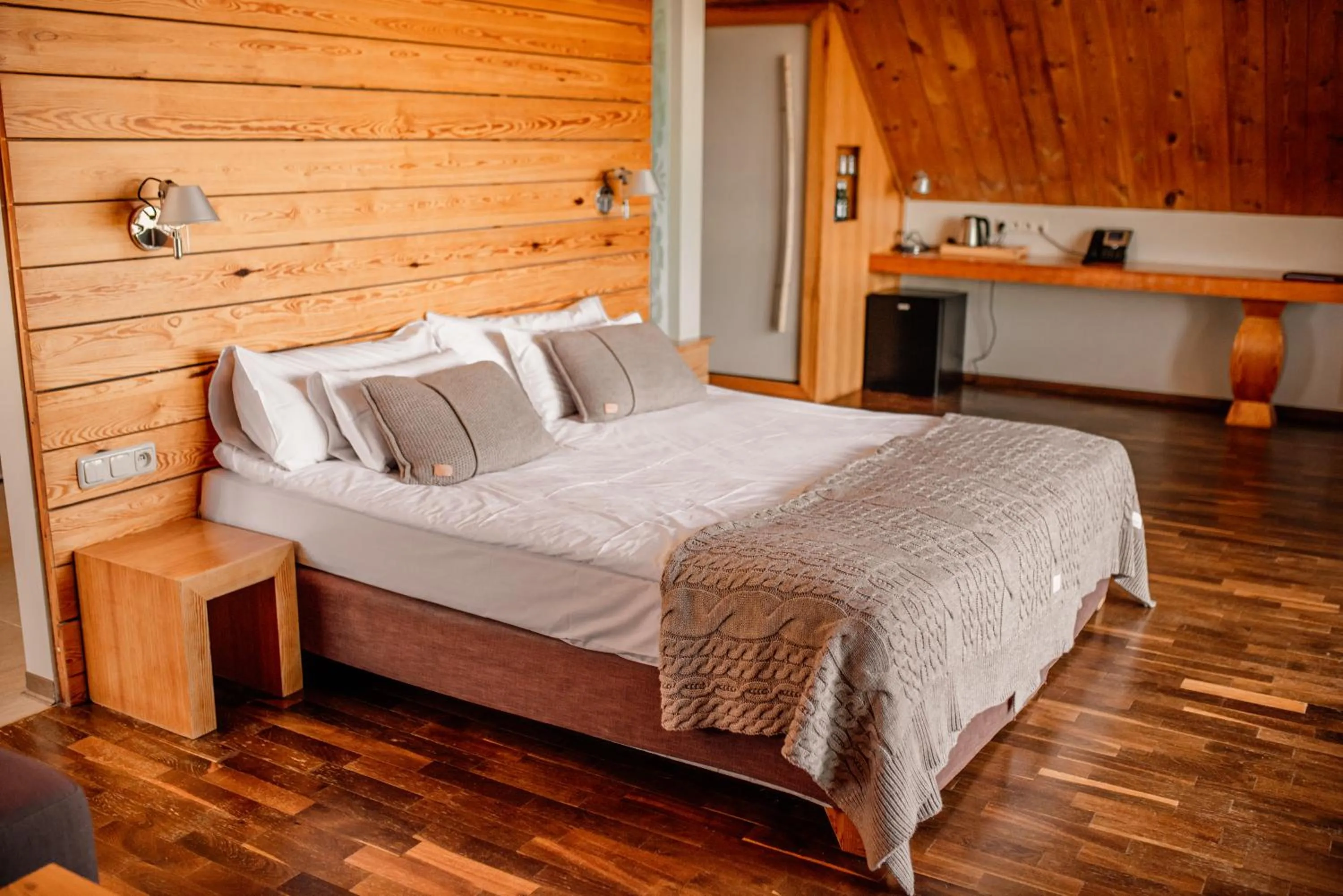 Photo of the whole room, Bed in Hotel Głęboczek Vine Resort& Spa