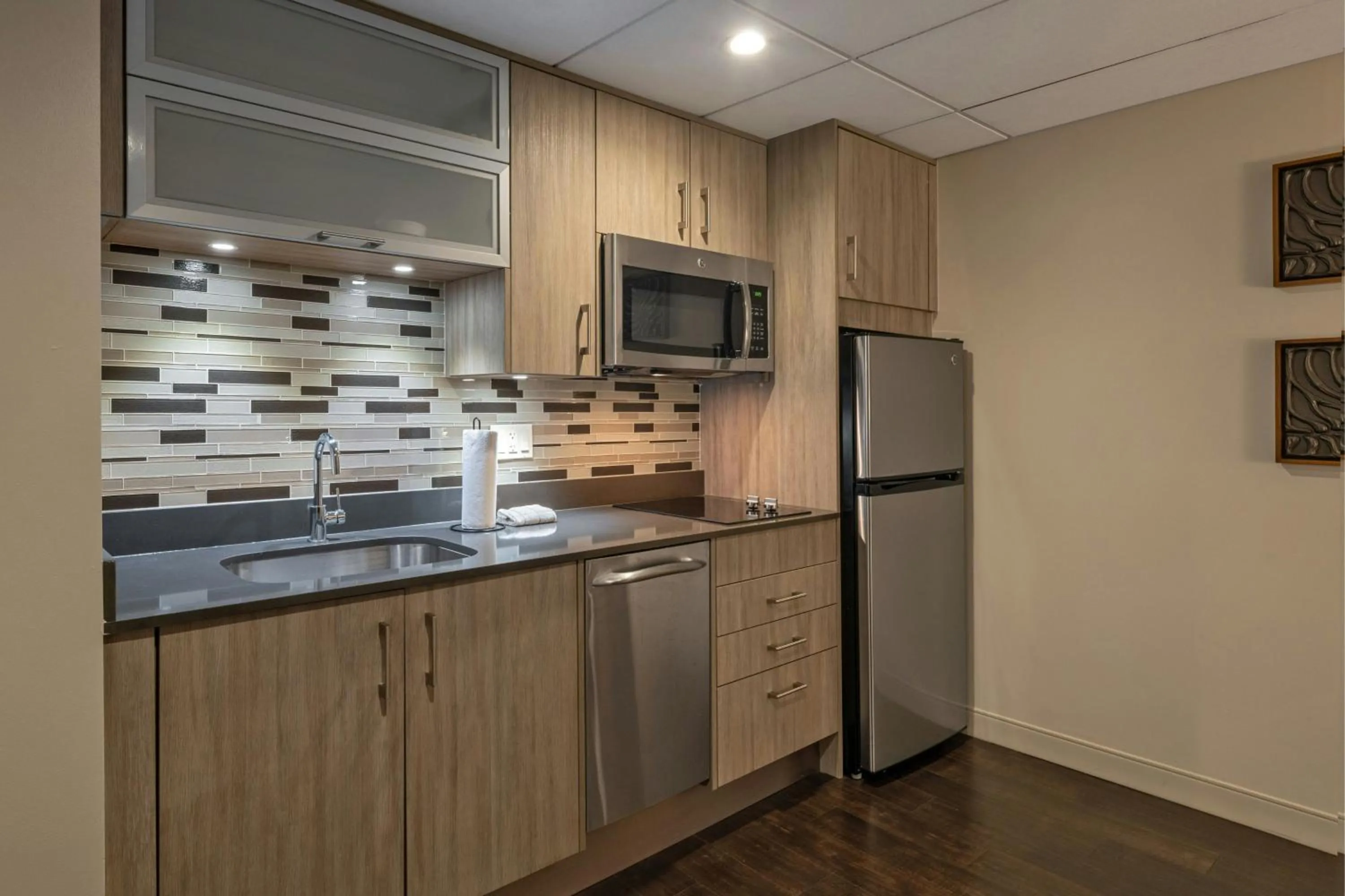 Kitchen or kitchenette in Residence Inn Miami Sunny Isles Beach