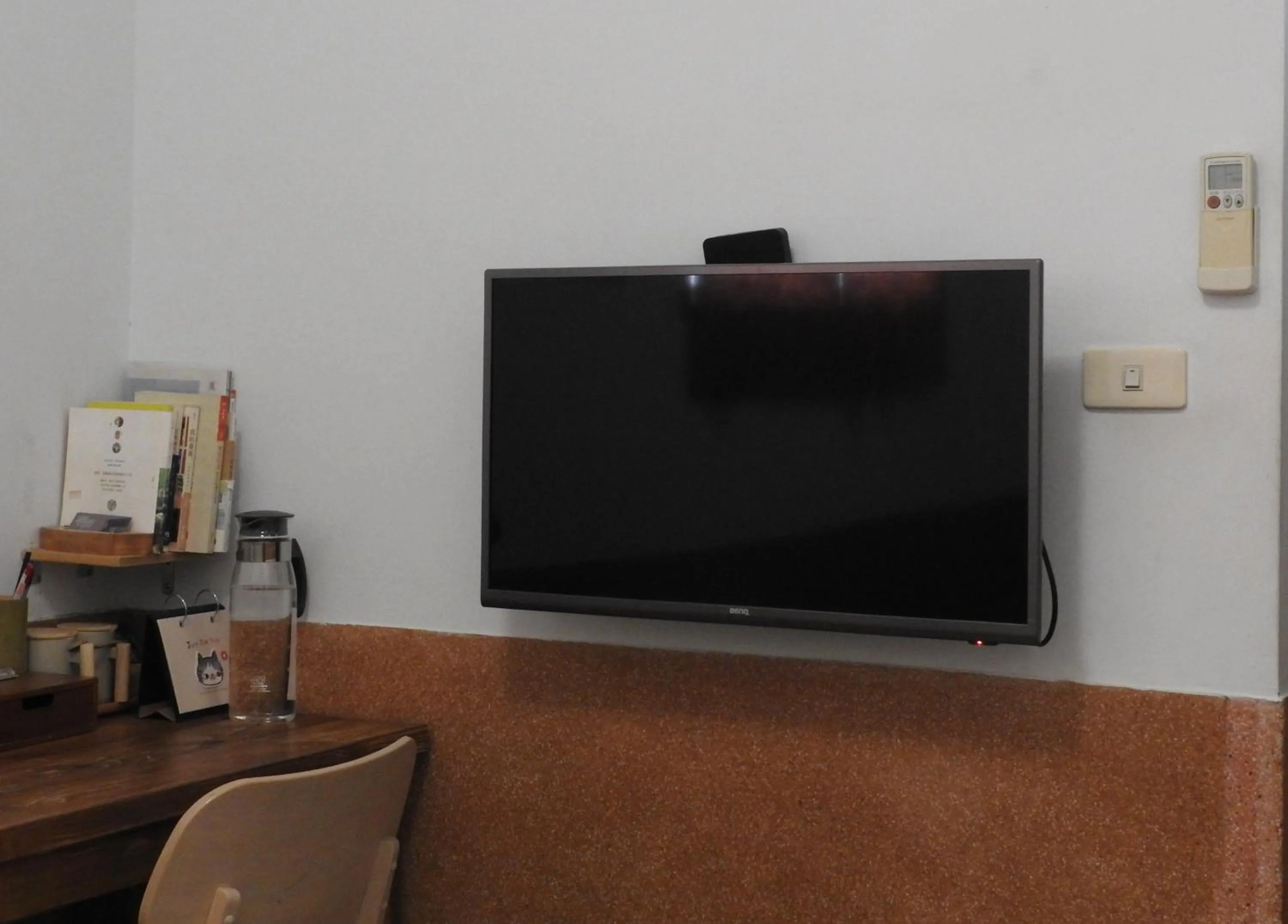 TV and multimedia in Alley X Tainan