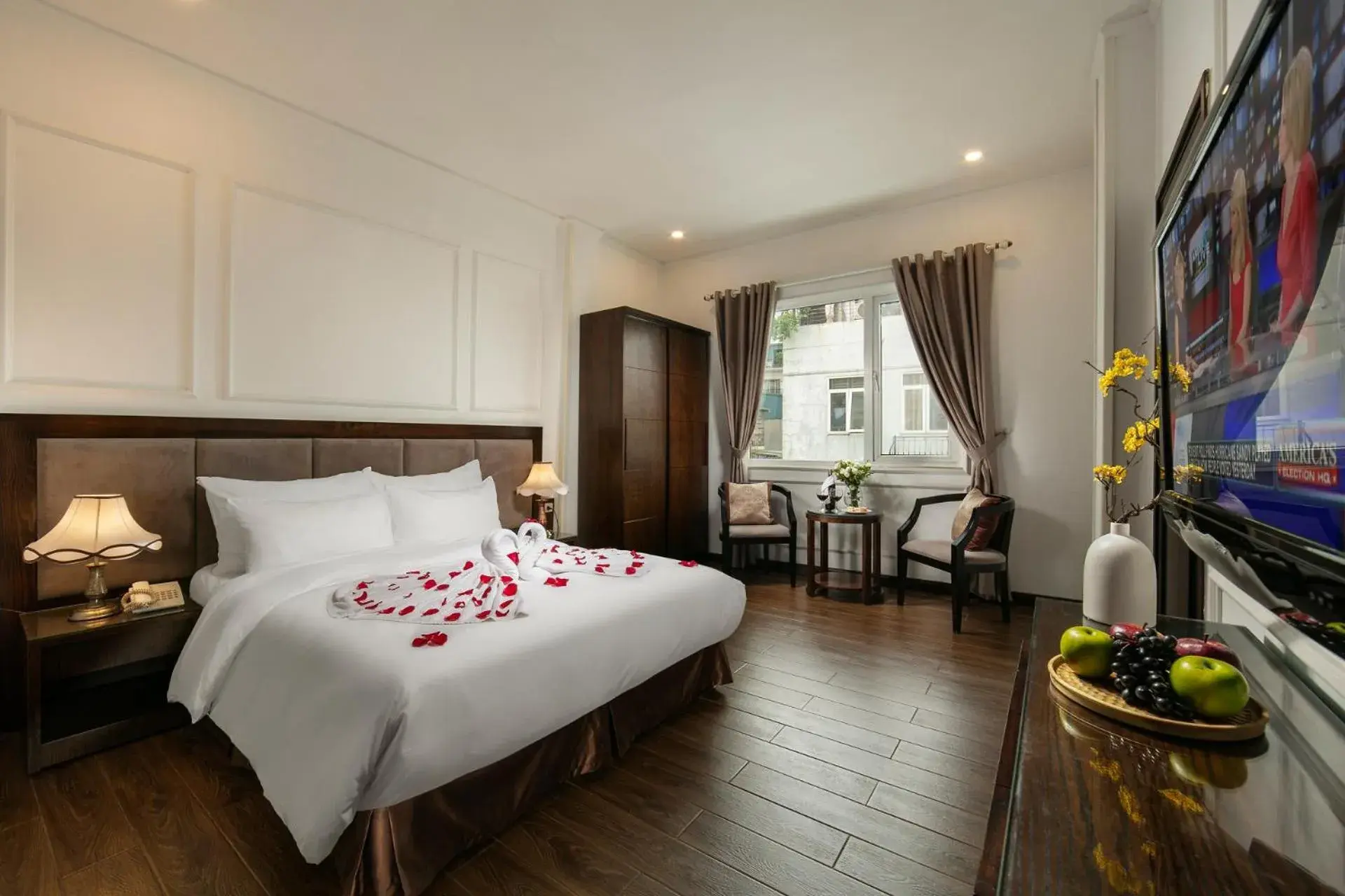 Deluxe Double Room in Hong Ngoc Cochinchine Boutique Hotel & Spa Deluxe Double Room in Hong Ngoc Cochinchine Boutique Hotel & Spa