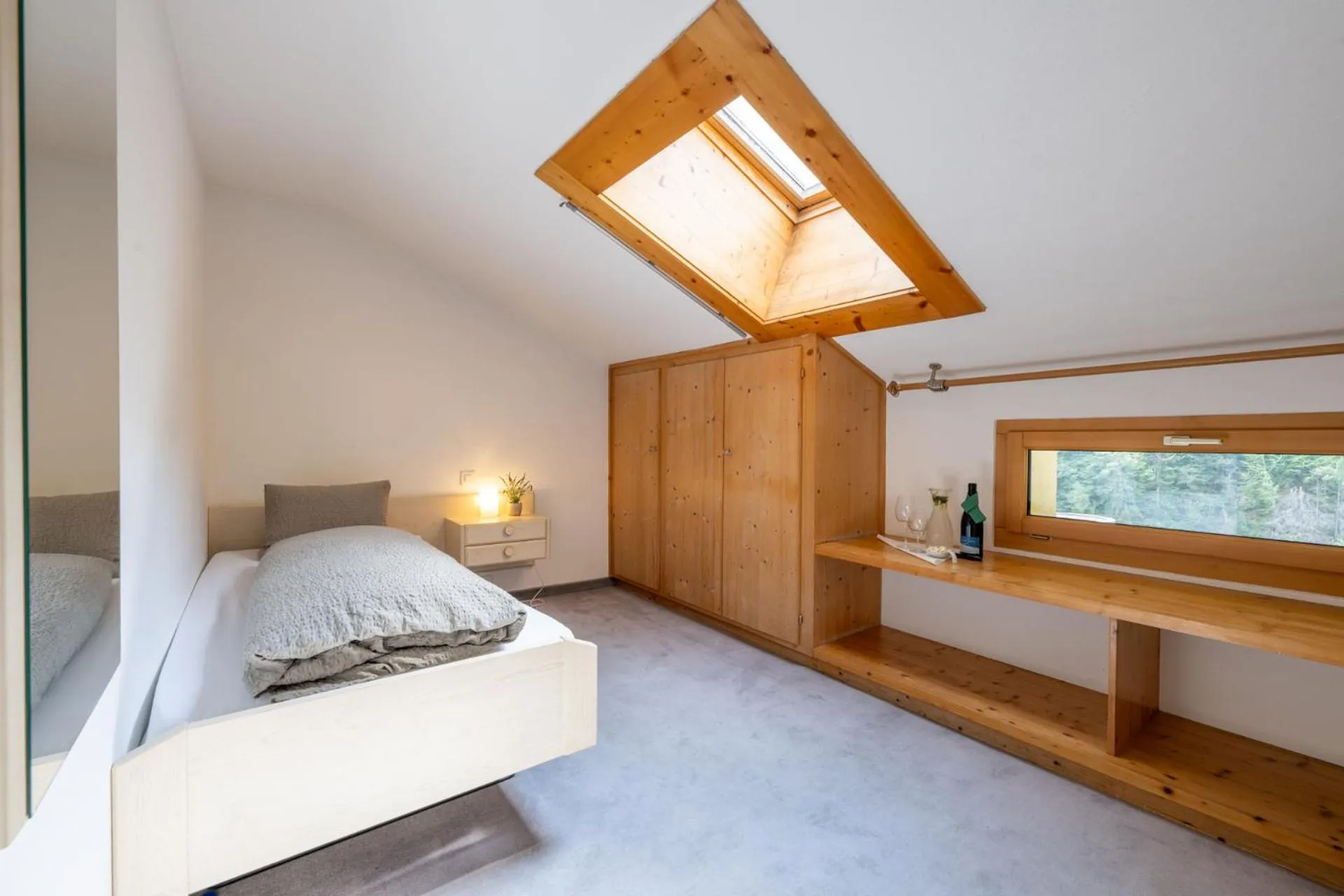 Bedroom, Bed in Hotel Alpina