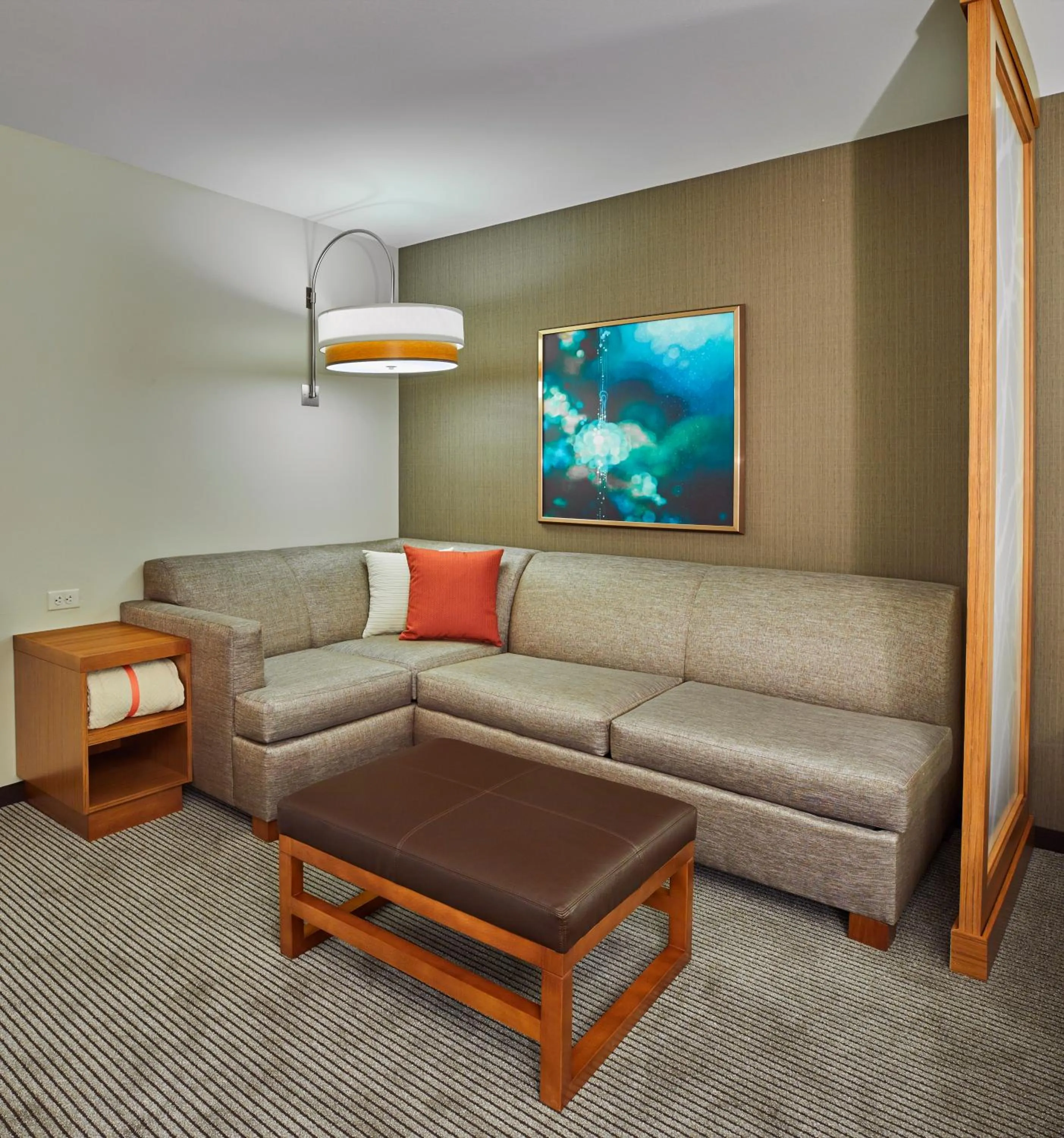 Living room in Hyatt Place Eugene/Oakway Center