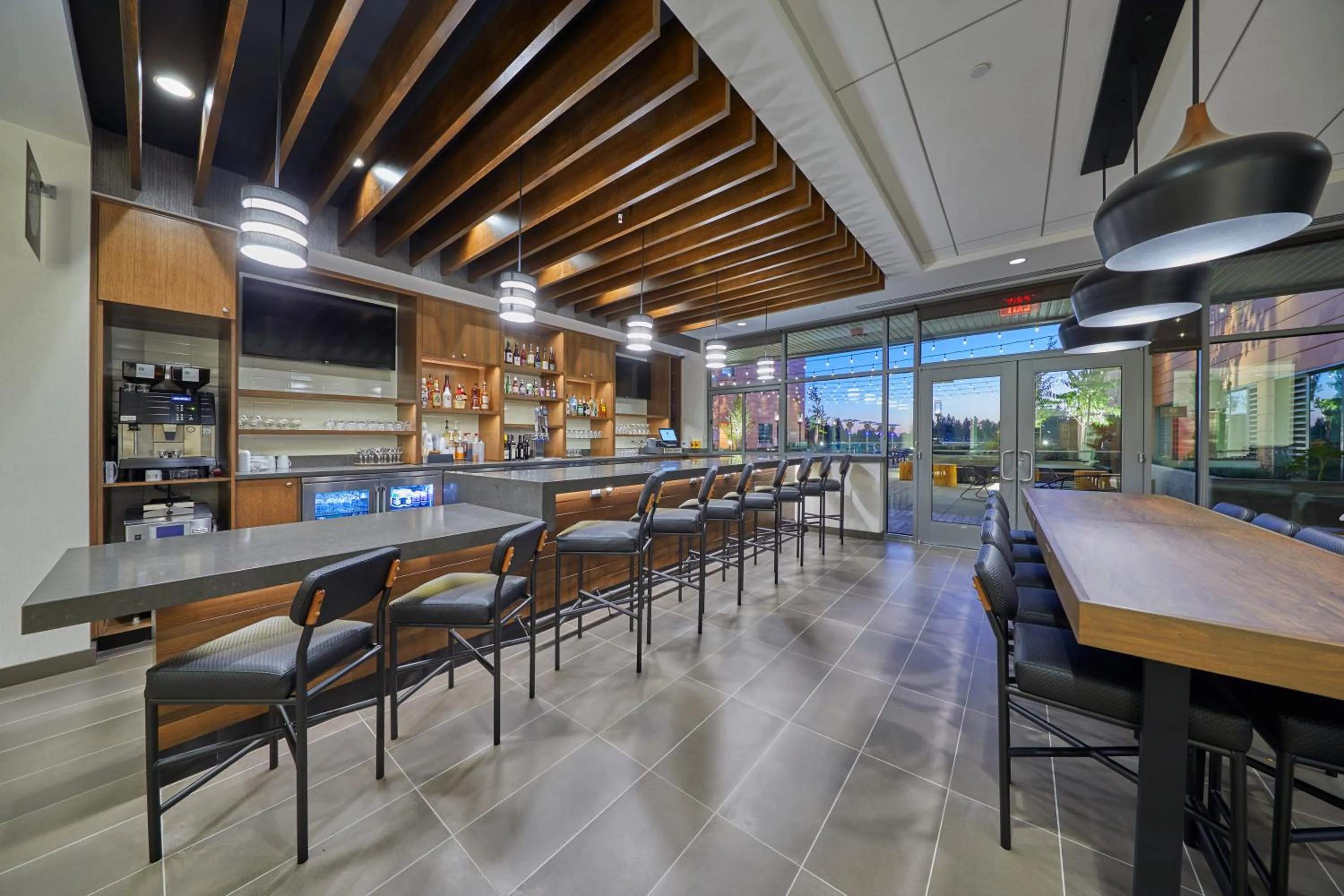 Restaurant/places to eat in Hyatt Place Eugene/Oakway Center