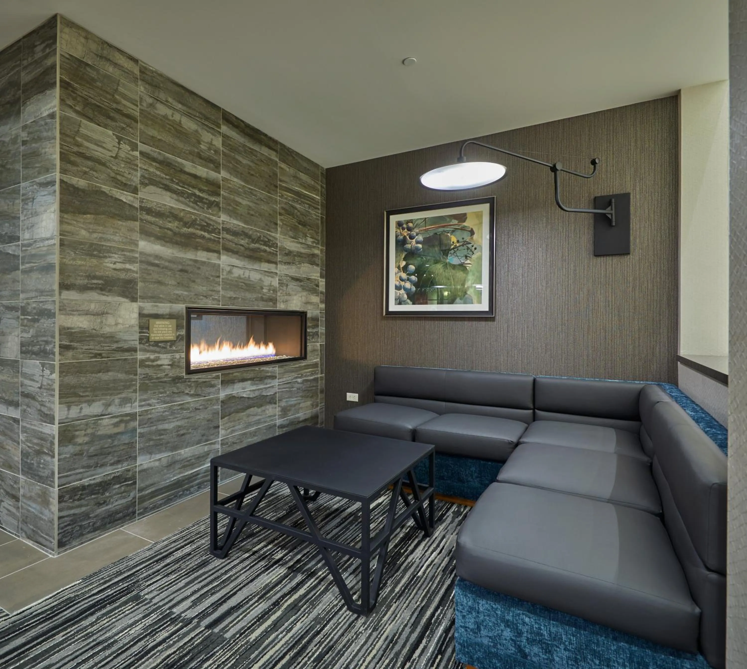 Lounge or bar in Hyatt Place Eugene/Oakway Center