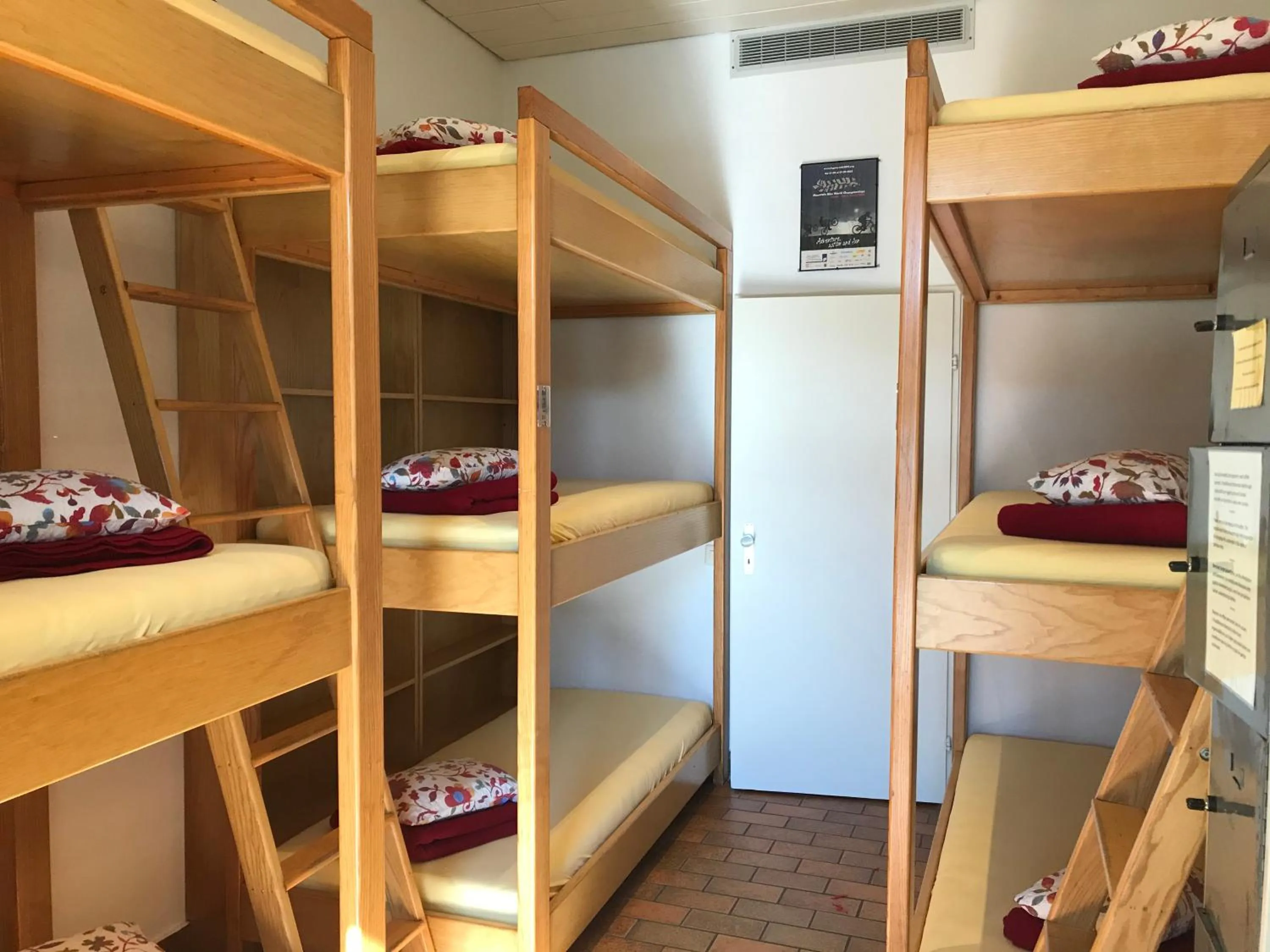 bunk bed, Bed in Hotel&Hostel Montarina