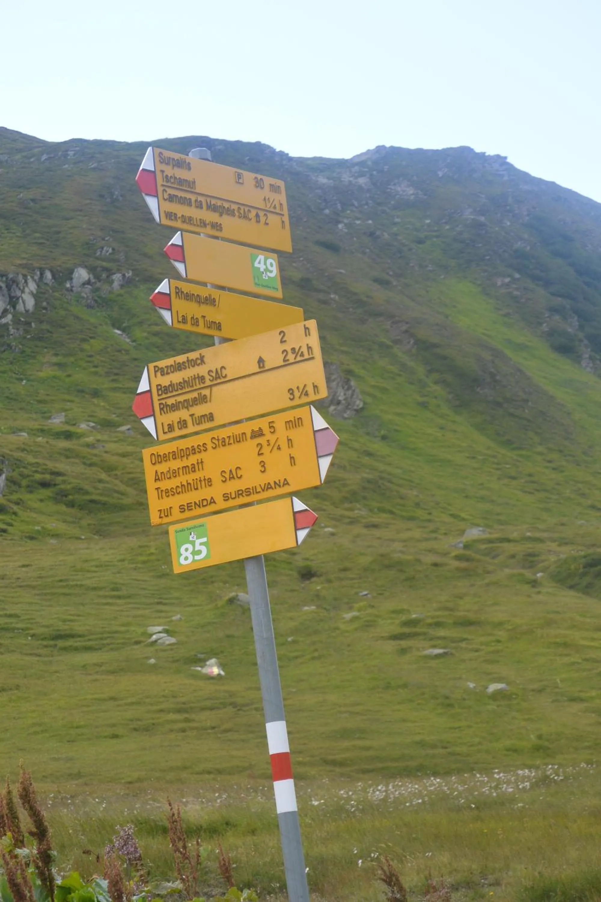 Hiking in Hotel La Cruna