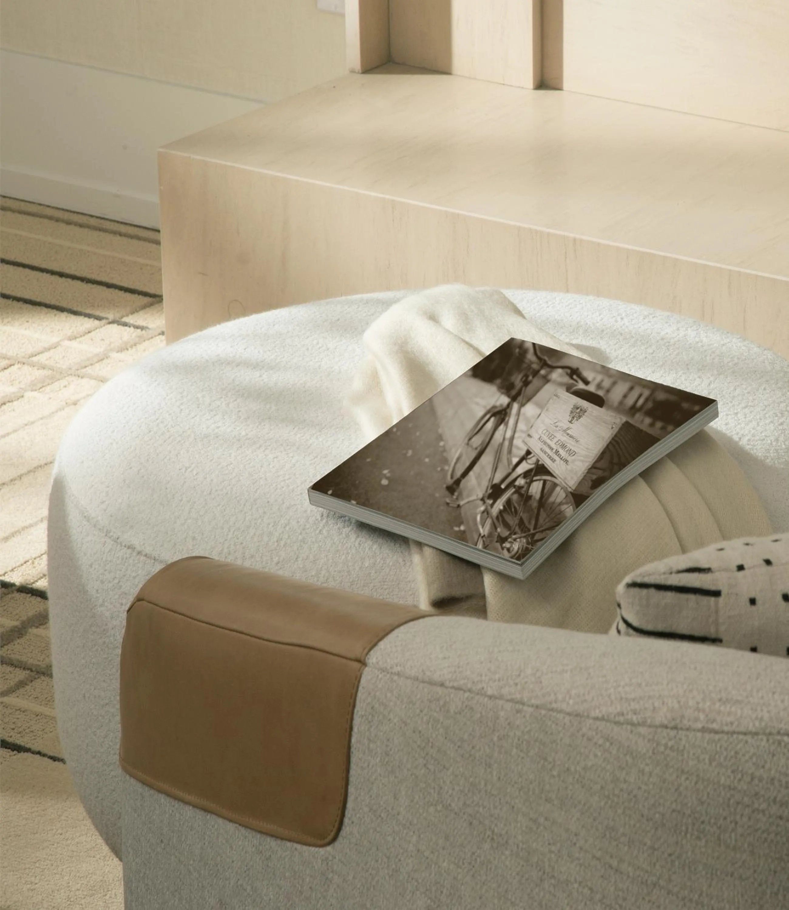 Decorative detail, Bed in MacArthur Place Inn & Spa