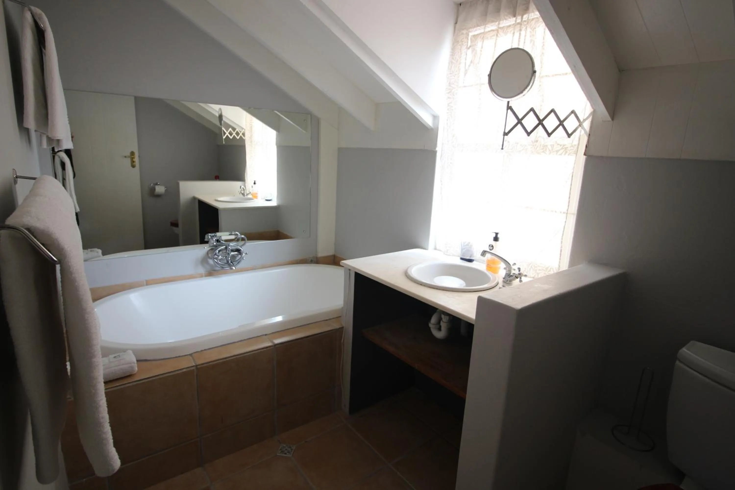 Bathroom in Mountain Manor Guest House & Executive Suites