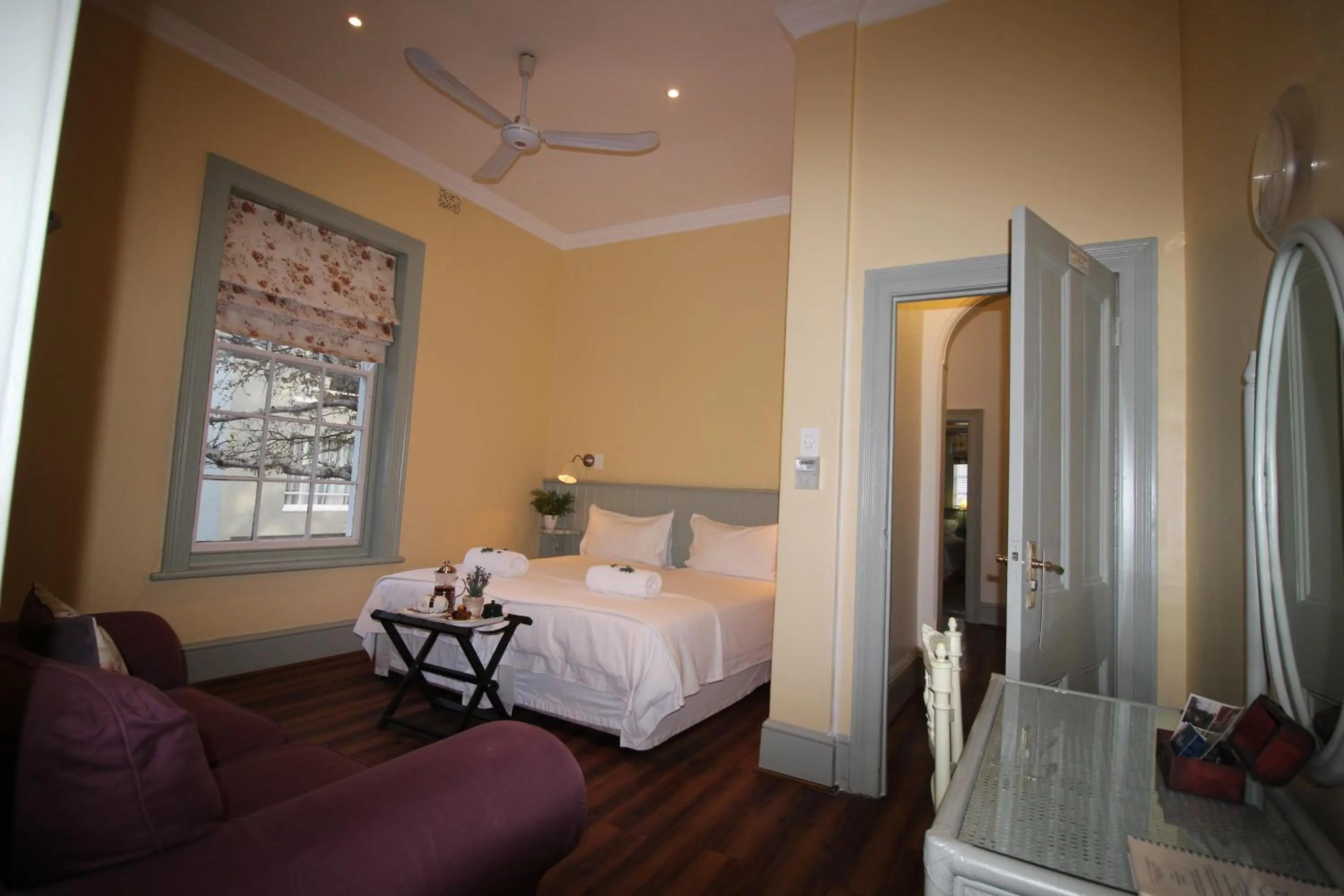 Bedroom, Bed in Mountain Manor Guest House & Executive Suites