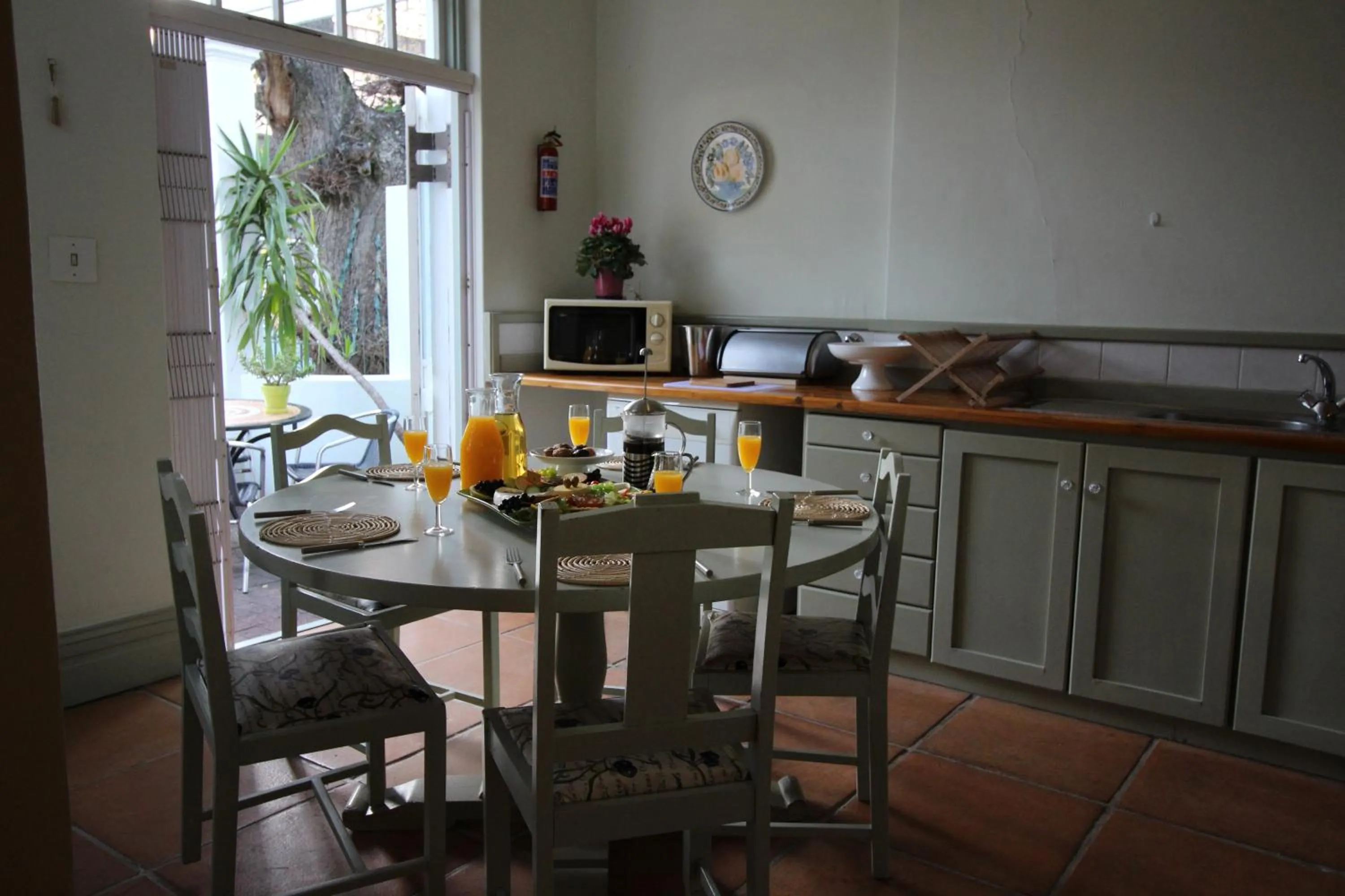 Balcony/Terrace in Mountain Manor Guest House & Executive Suites