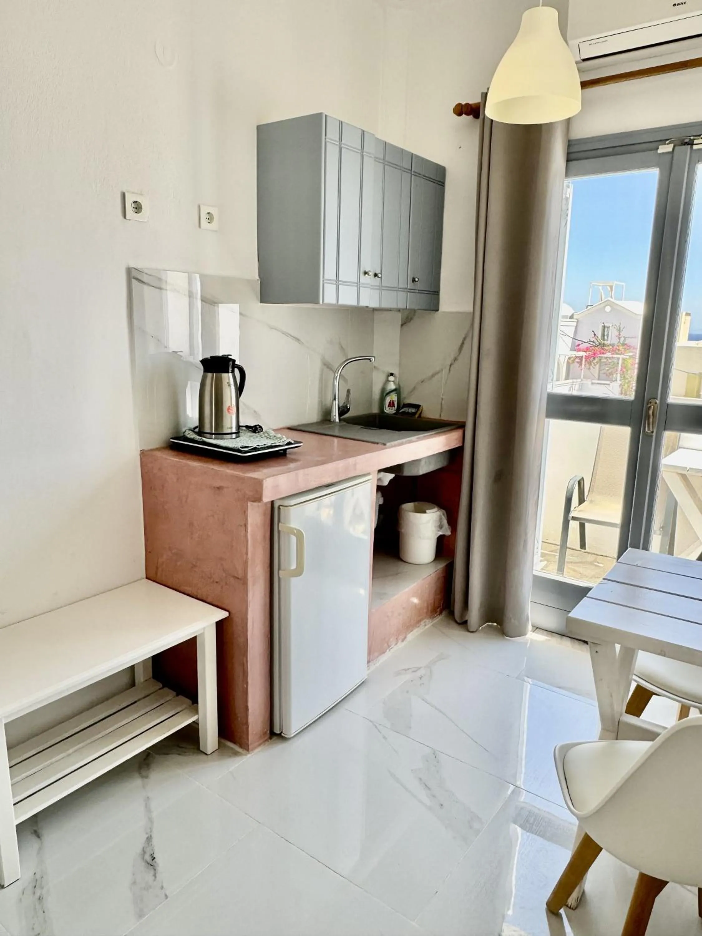 Kitchen or kitchenette in Zacharakis Studios