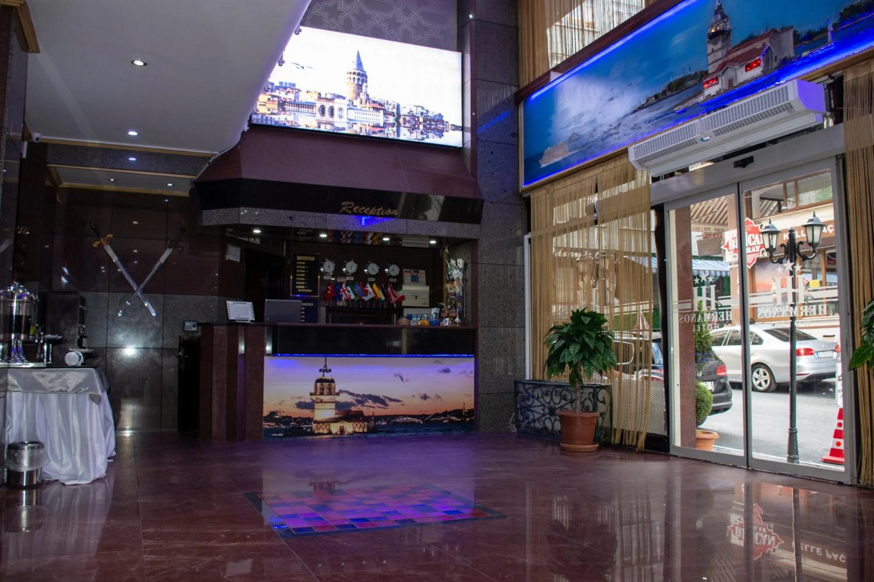 Lobby or reception in Hermanos Hotel