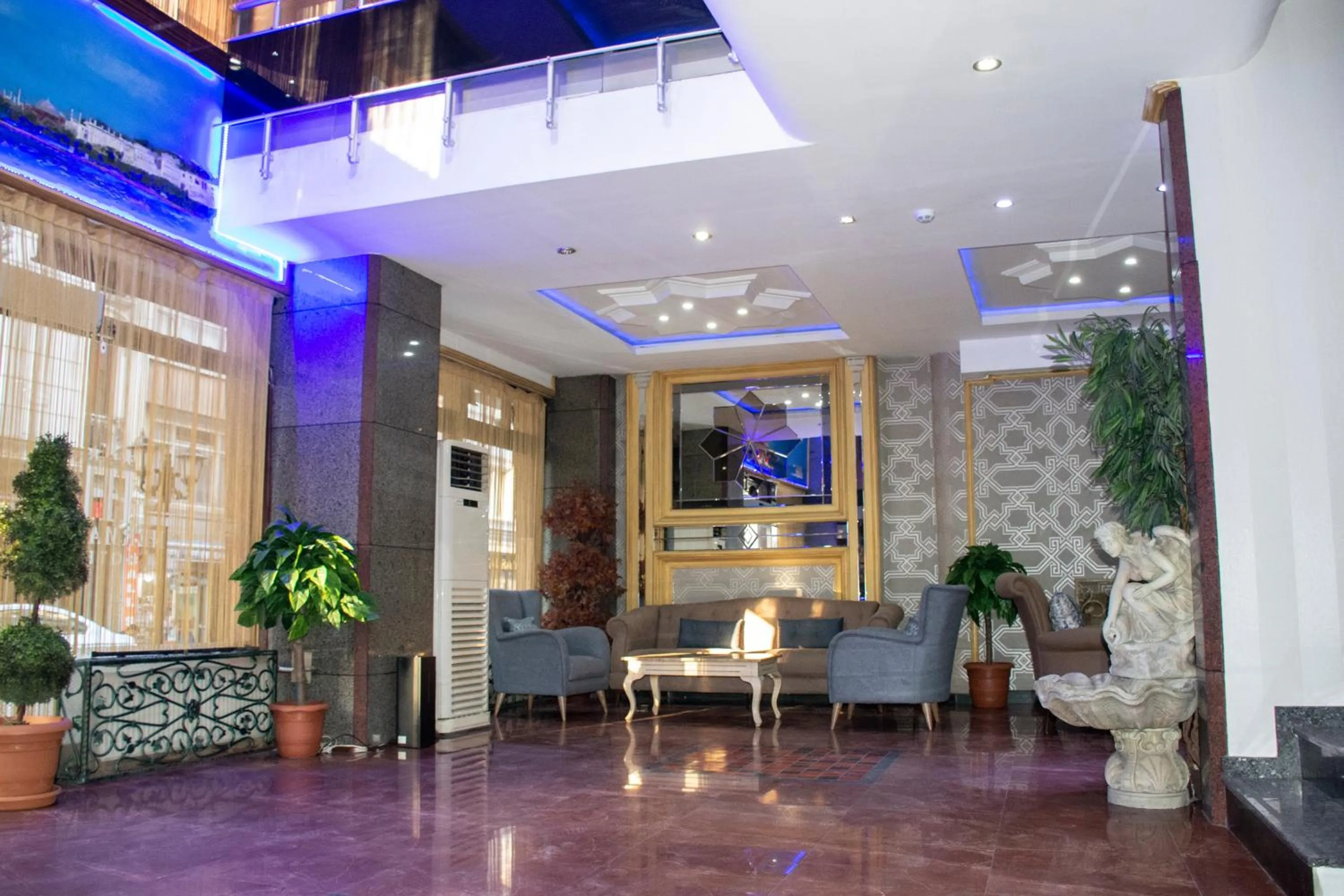 Lobby or reception in Hermanos Hotel
