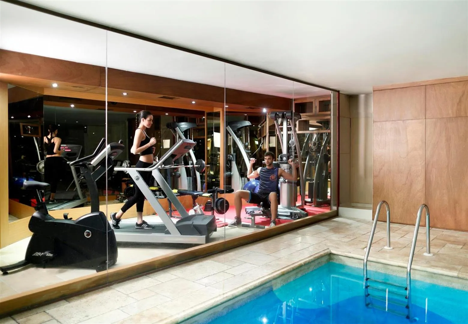 Fitness centre/facilities in Darkhill Hotel