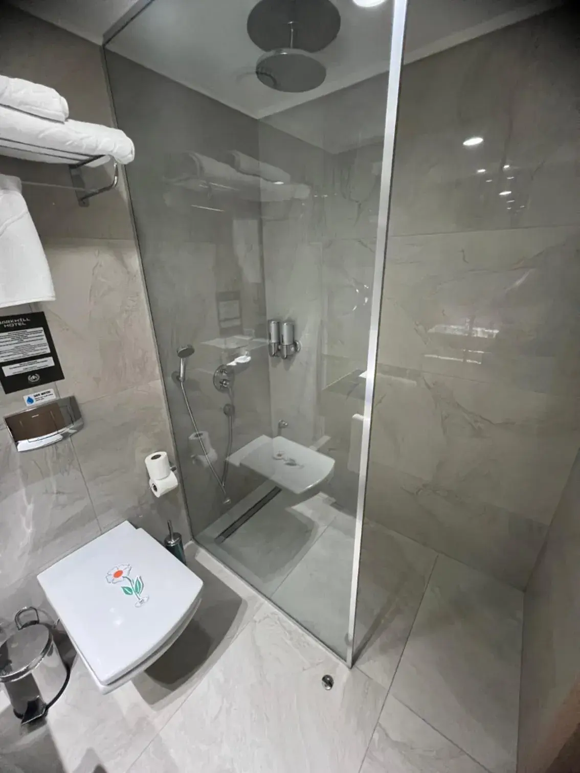 Standard Triple Room in Darkhill Hotel Standard Triple Room in Darkhill Hotel