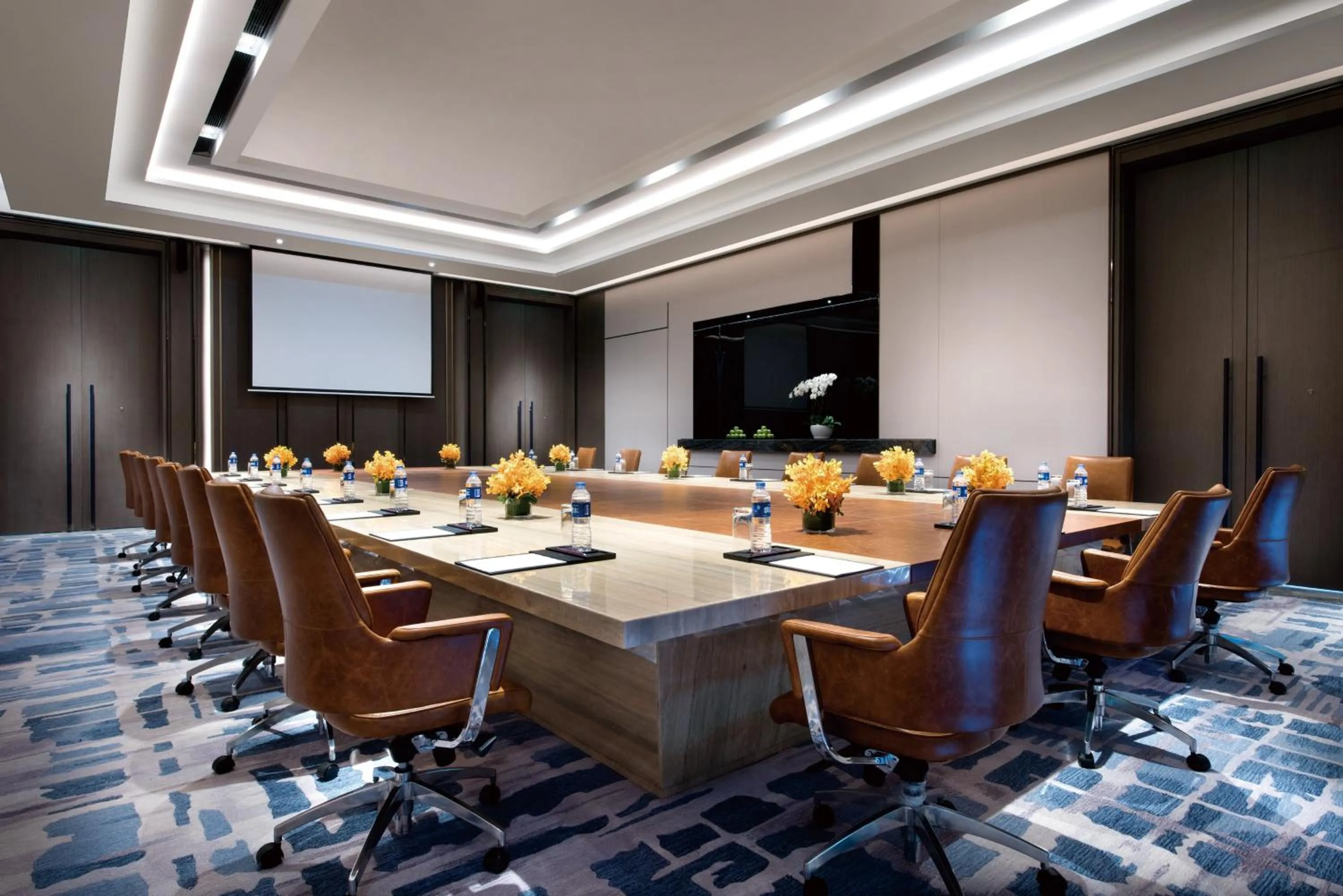 Meeting/conference room in Crowne Plaza Shanghai Pujiang by IHG