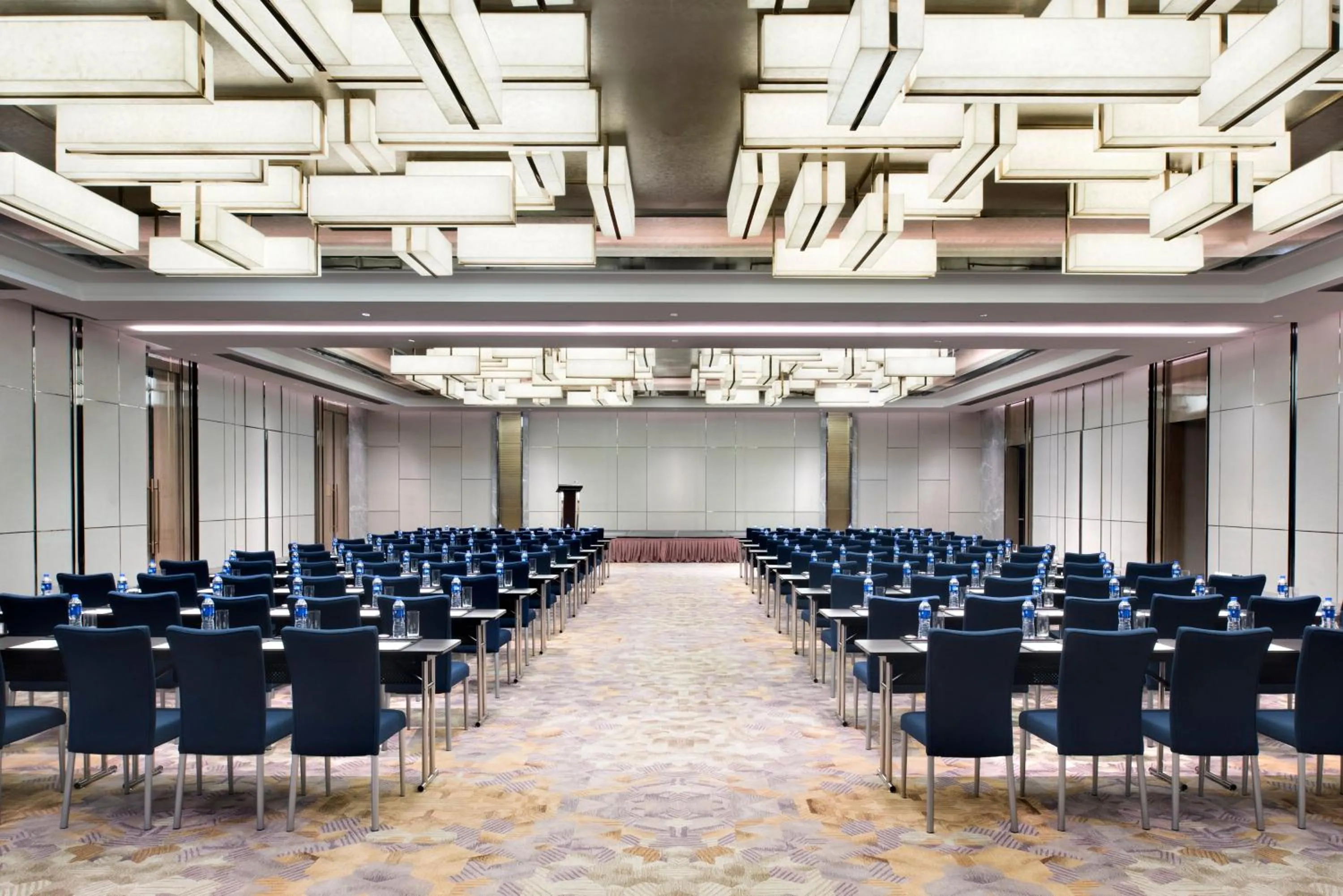 Meeting/conference room in Crowne Plaza Shanghai Pujiang by IHG