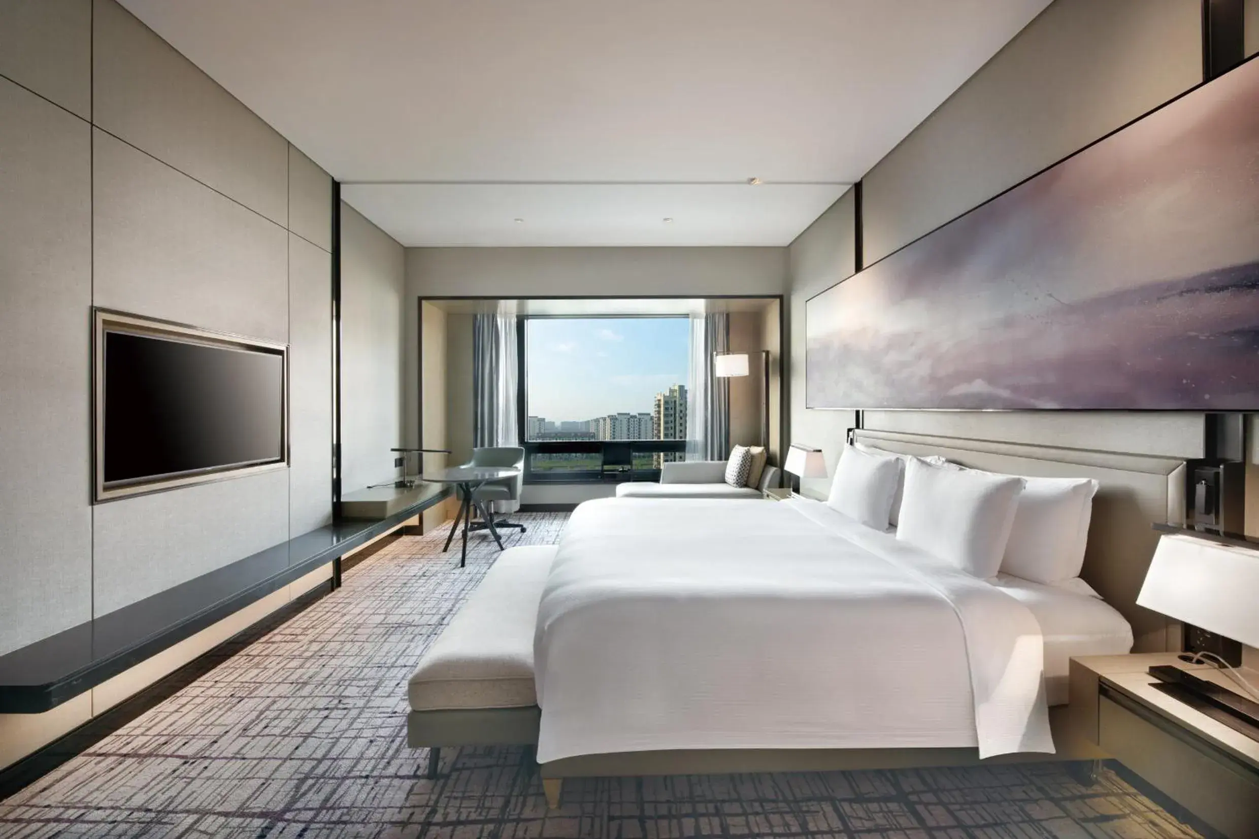 Standard King Room with Garden View in Crowne Plaza Shanghai Pujiang by IHG Standard King Room with Garden View in Crowne Plaza Shanghai Pujiang by IHG