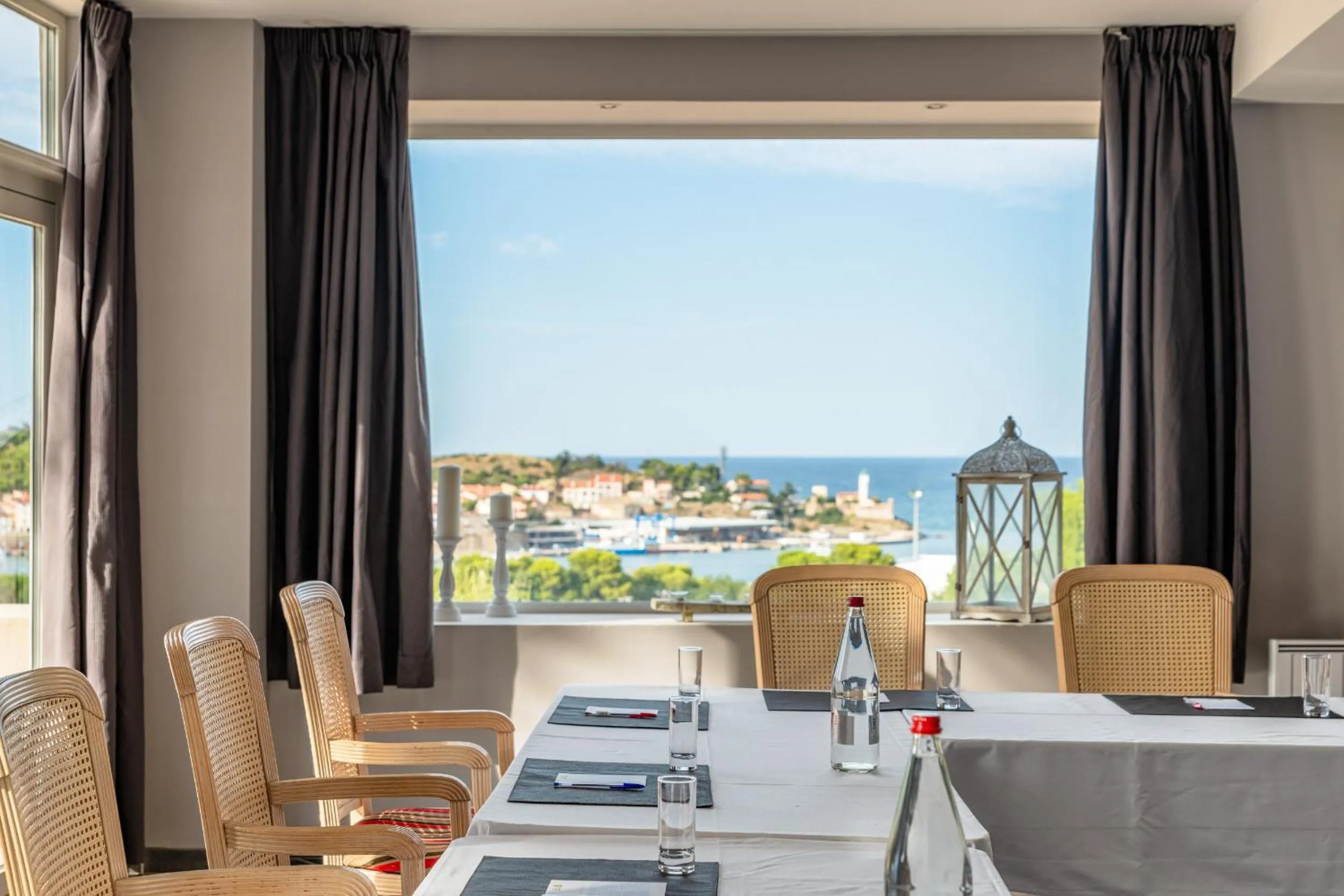 Meeting/conference room in Les Jardins du Cèdre, Boutique hôtel & gastronomie