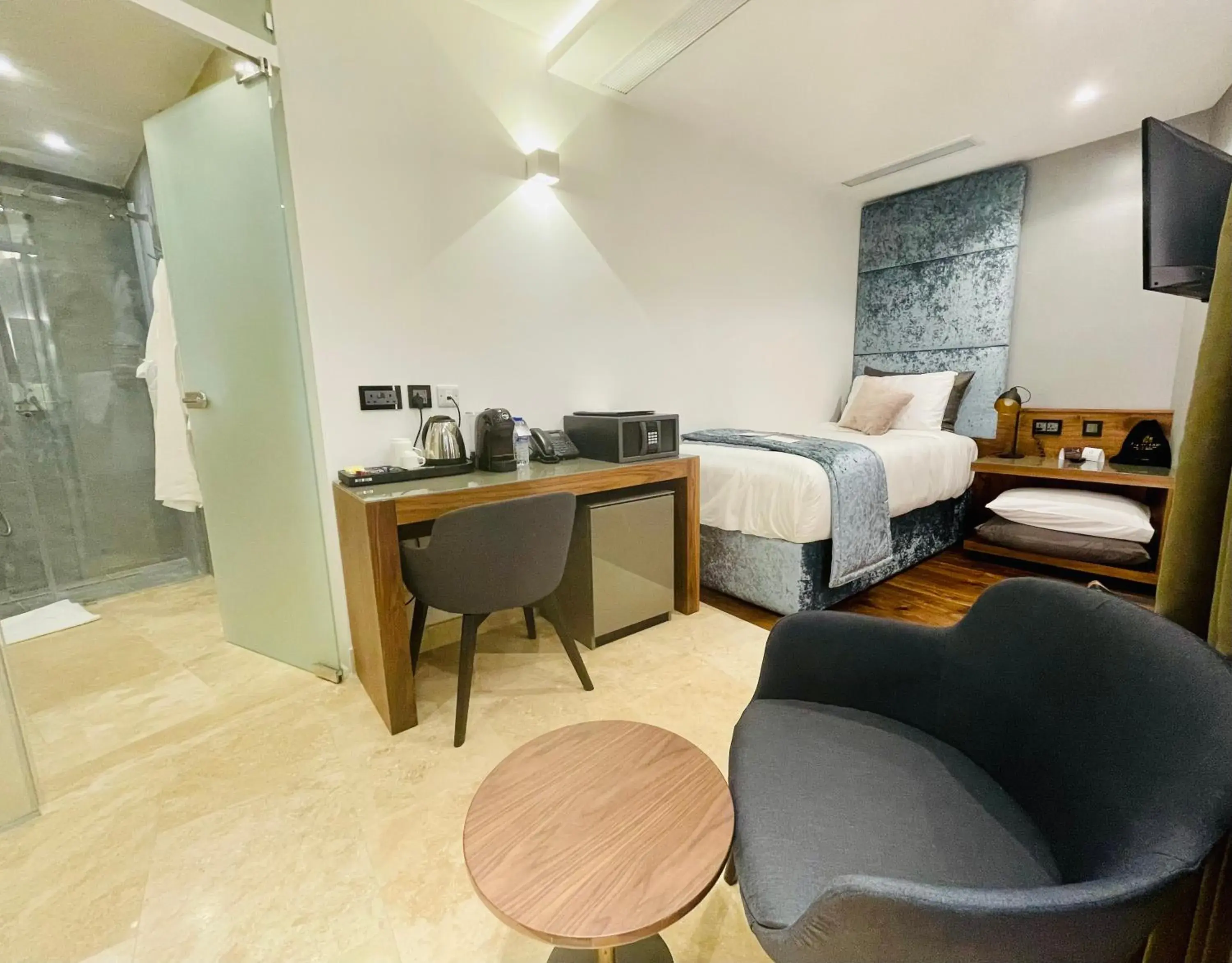 Single Room in The Village Boutique and SPA Single Room in The Village Boutique and SPA