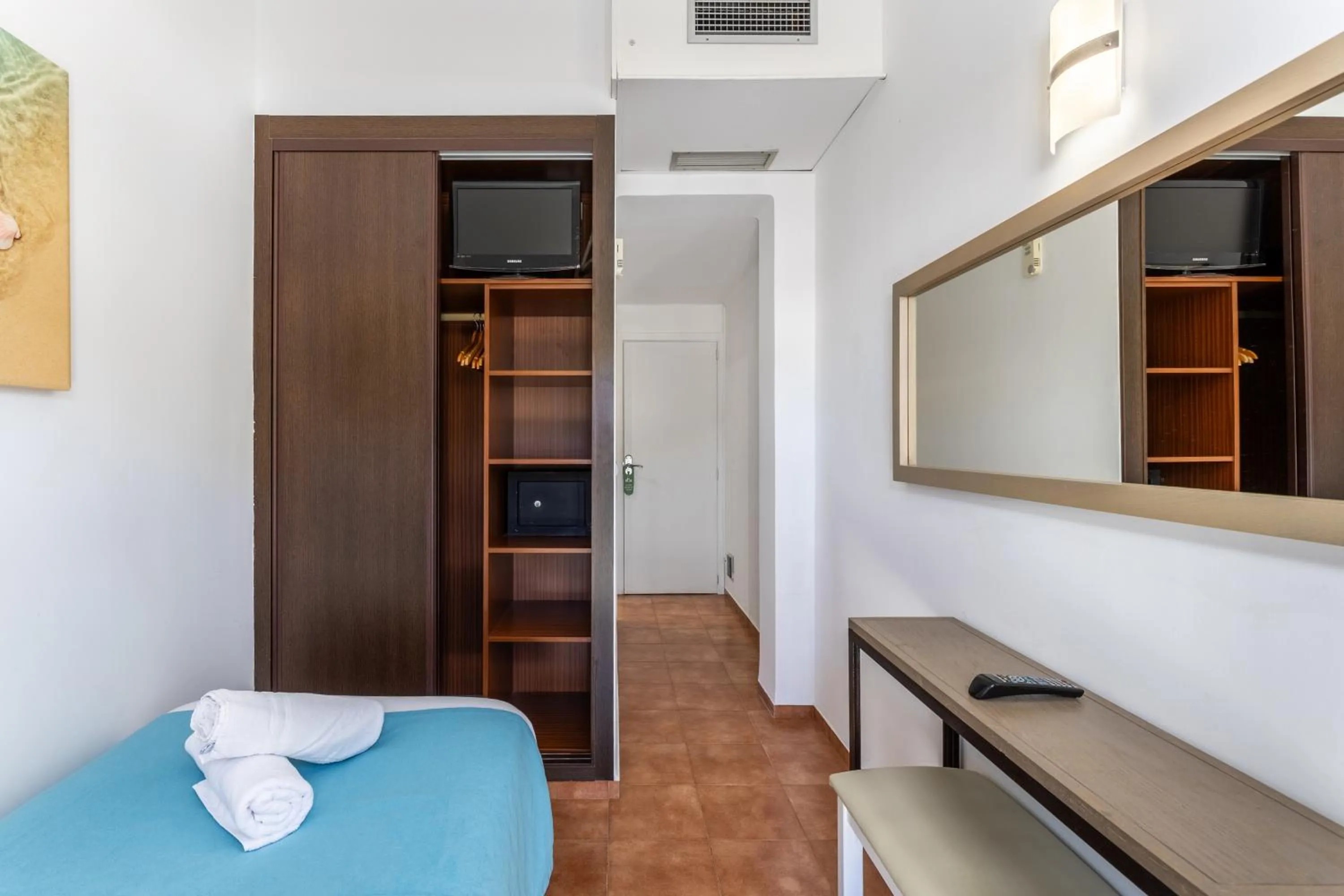 Bed in Hostal Neptuno