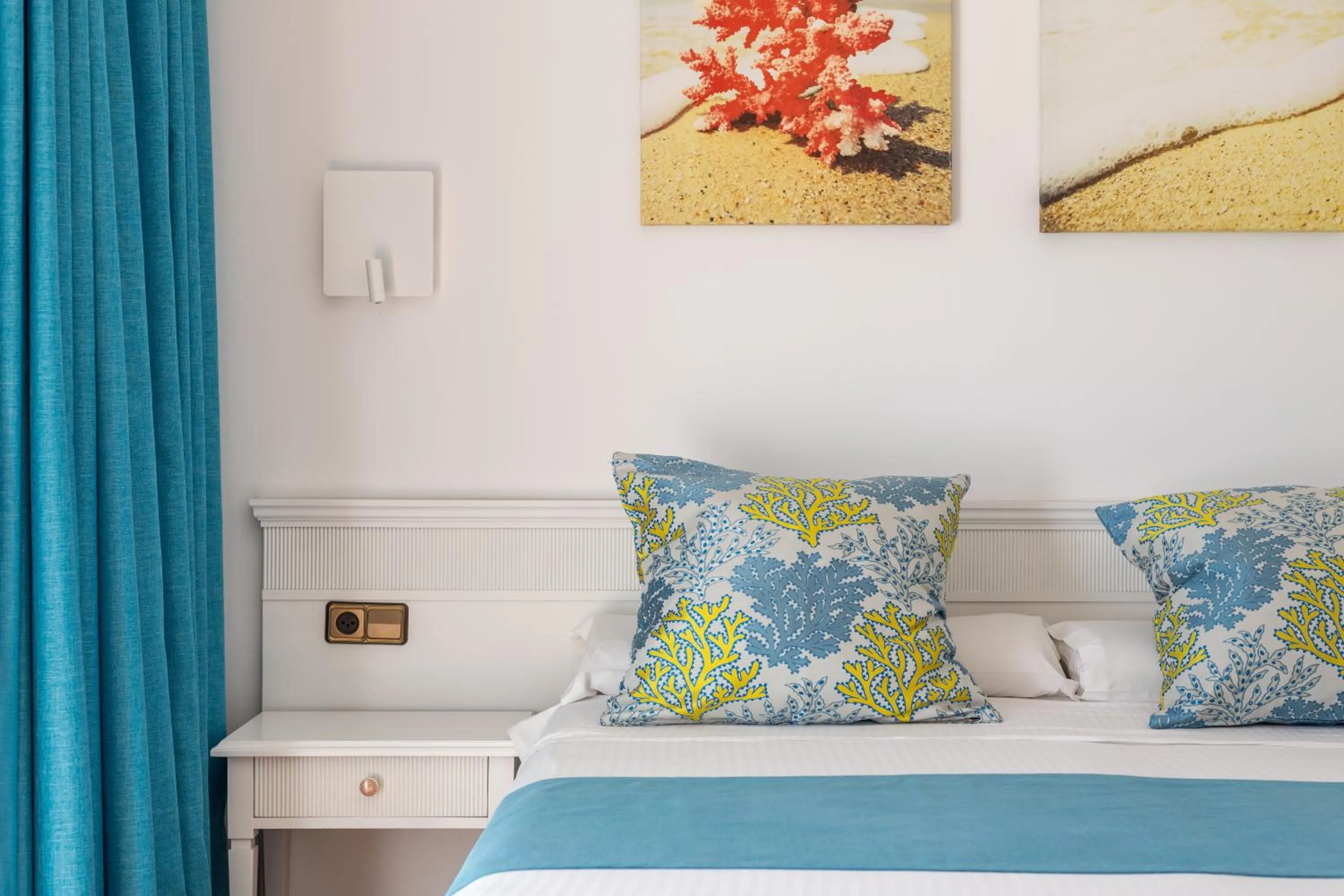 Bed in Hostal Neptuno