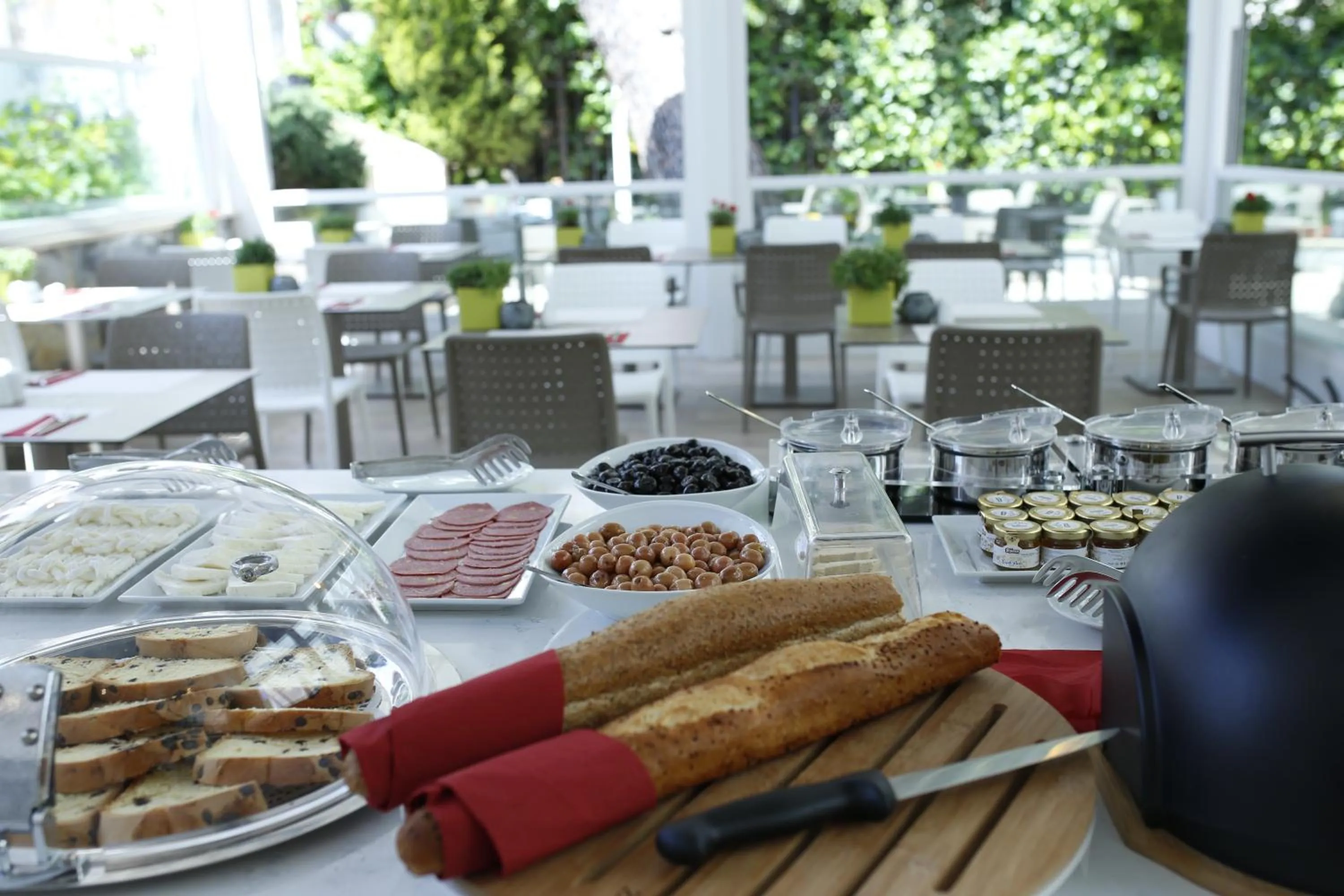 Buffet breakfast in Ascot Hotel Büyükada