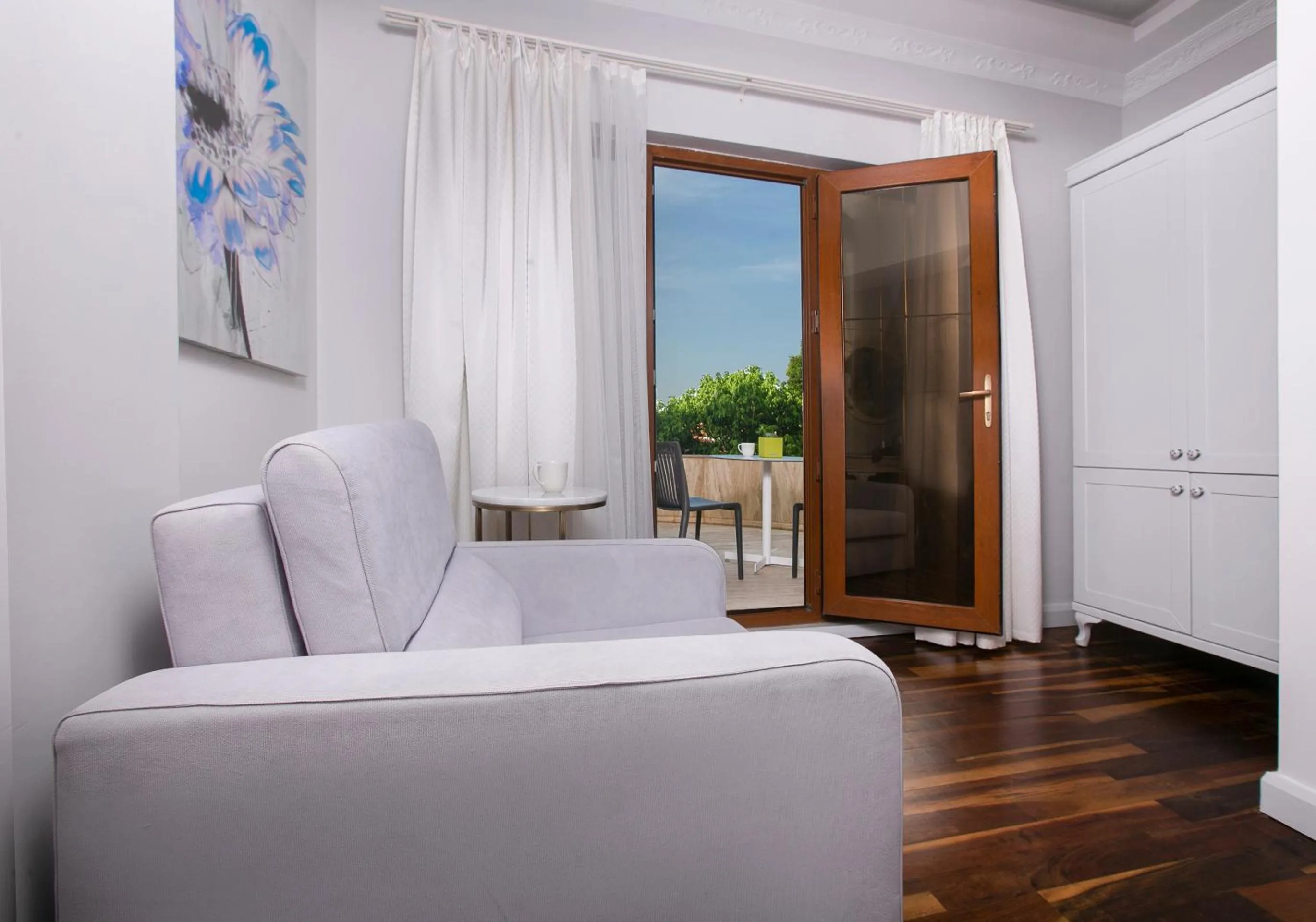 Living room in Ascot Hotel Büyükada