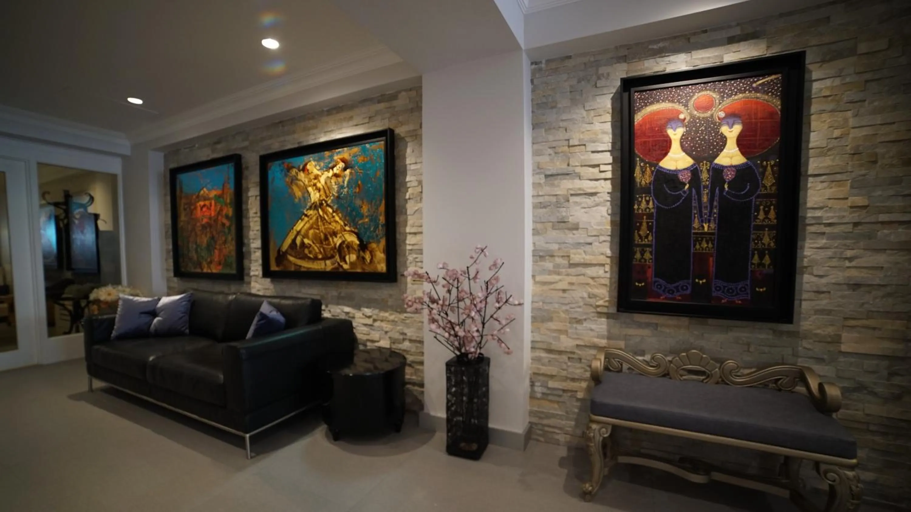 Lobby or reception in Ascot Hotel Büyükada