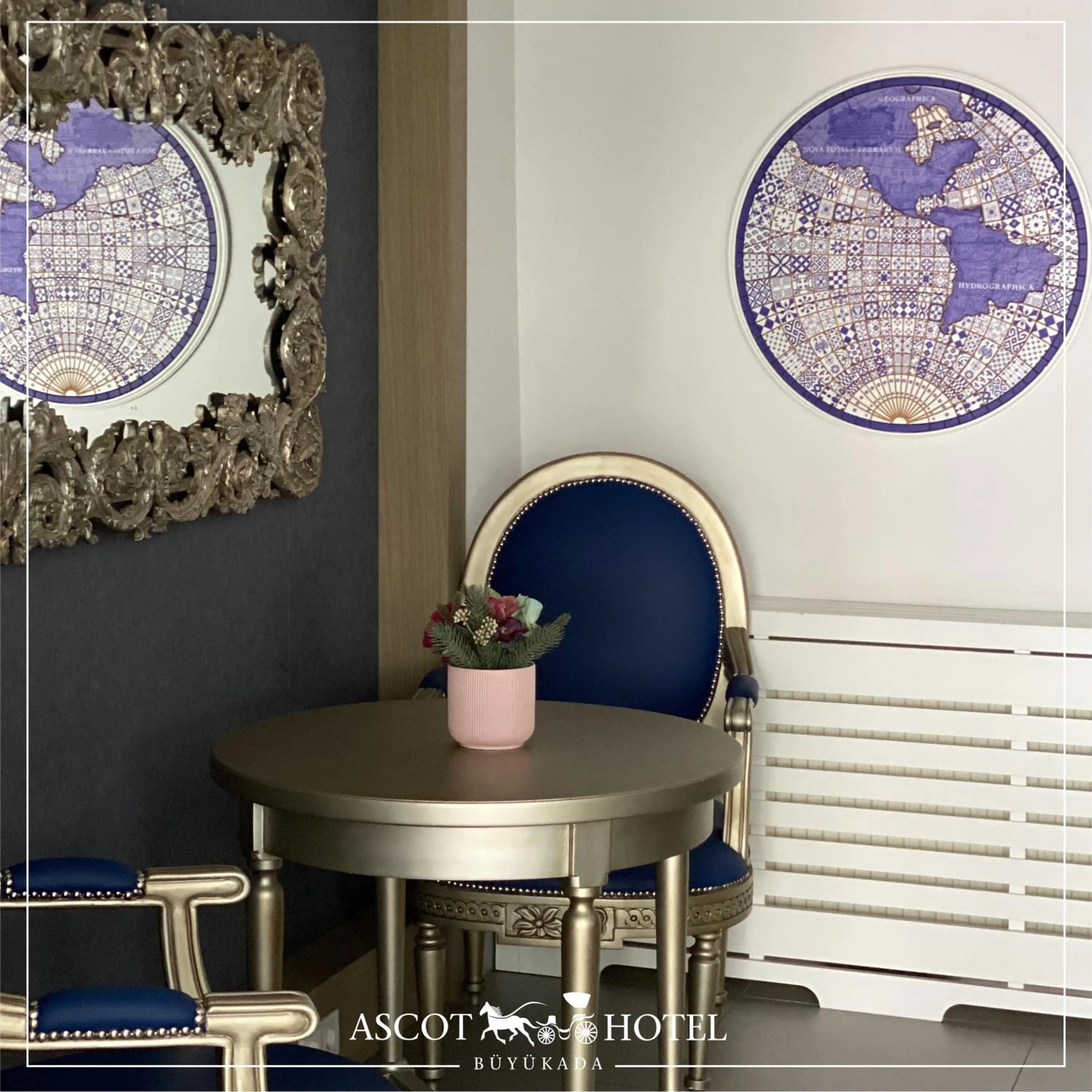 Lobby or reception in Ascot Hotel Büyükada