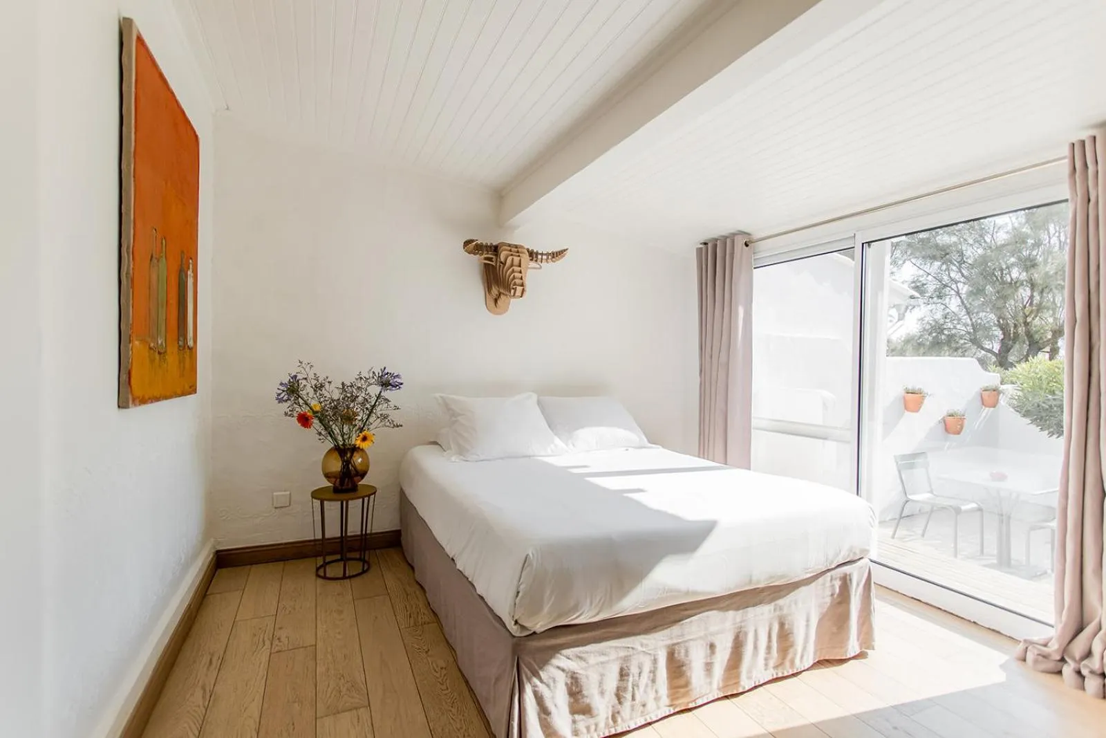 Bedroom, Bed in Mas de la Fouque - Hôtel & Spa