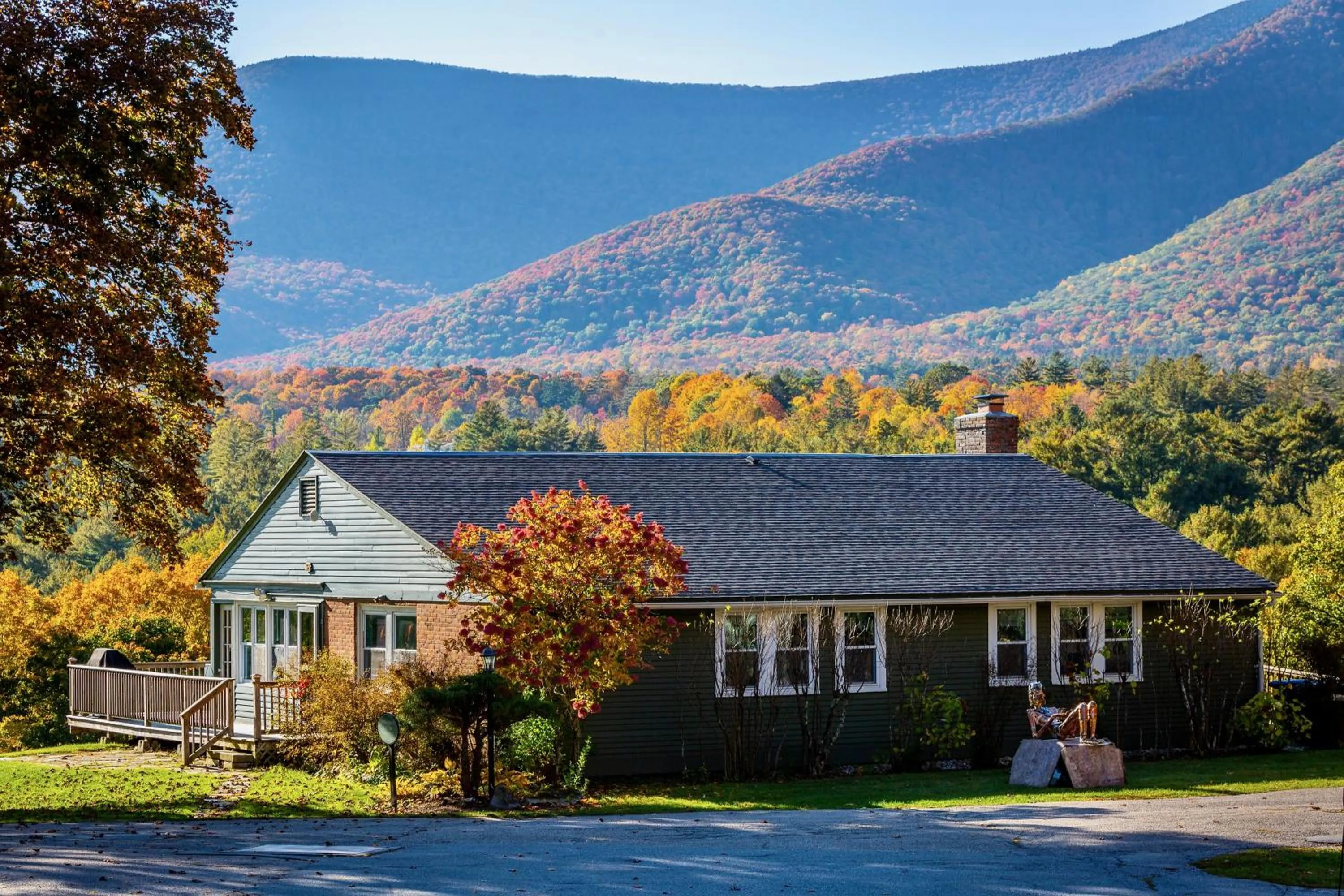 Autumn in Wilburton Inn