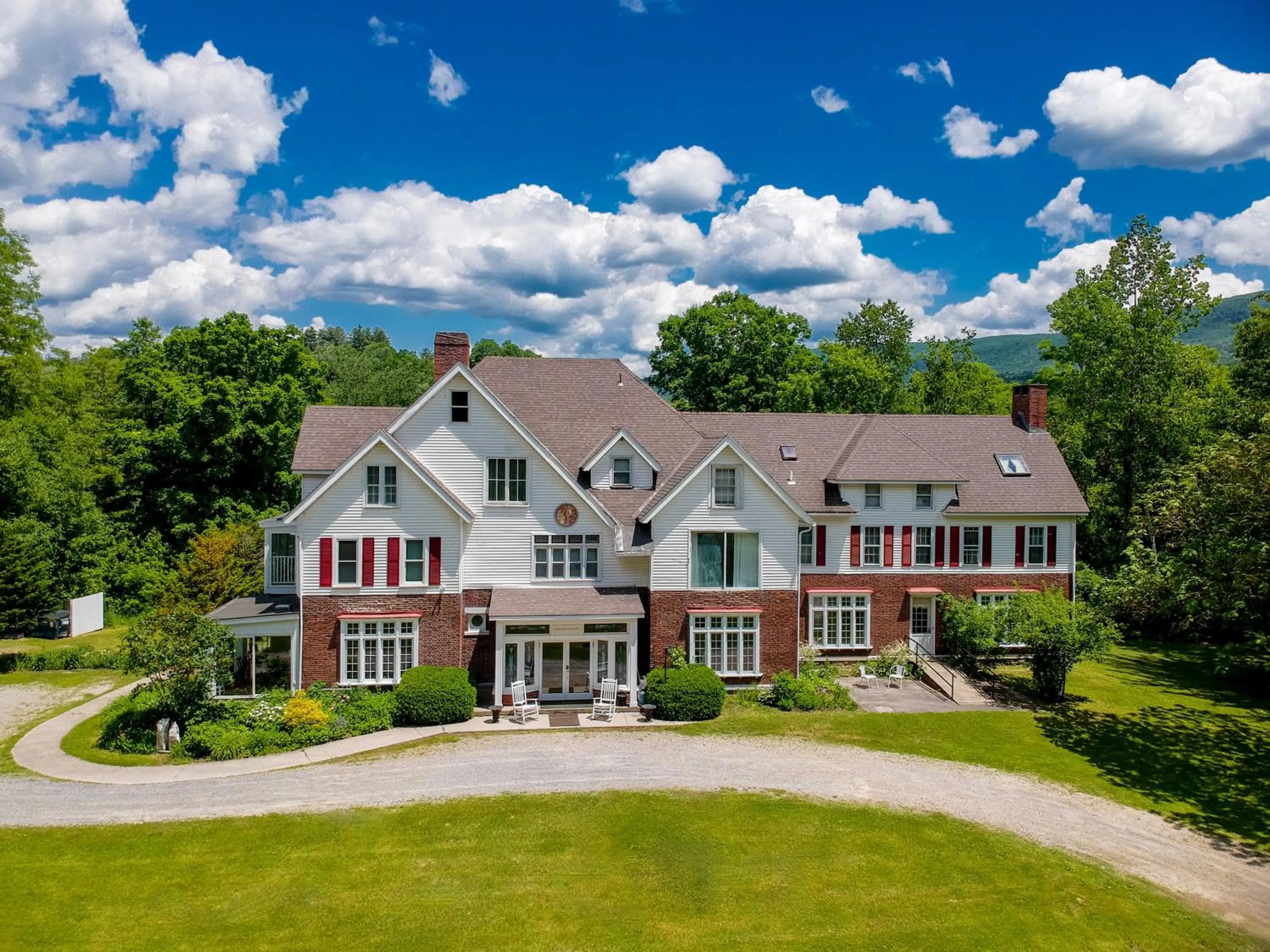 Property building in Wilburton Inn