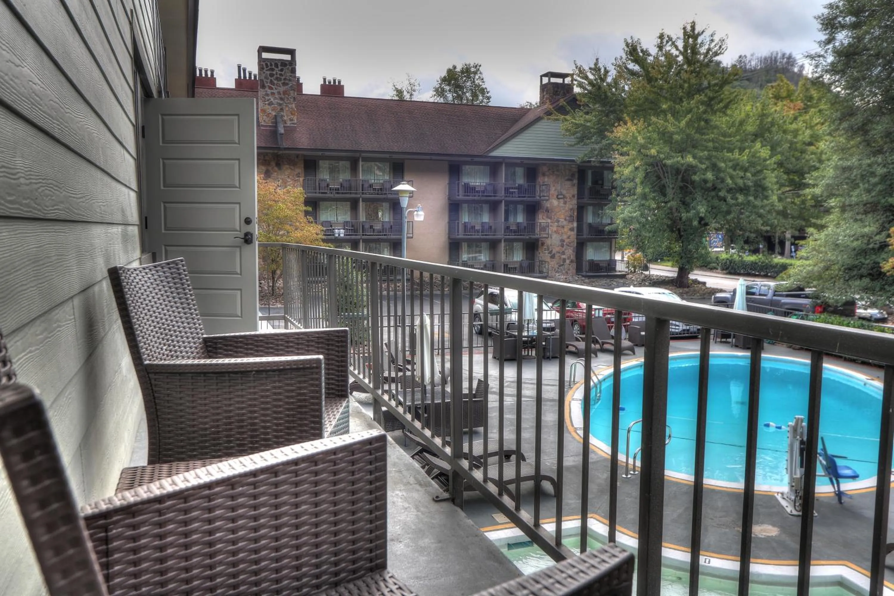Balcony/Terrace in River Edge Inn