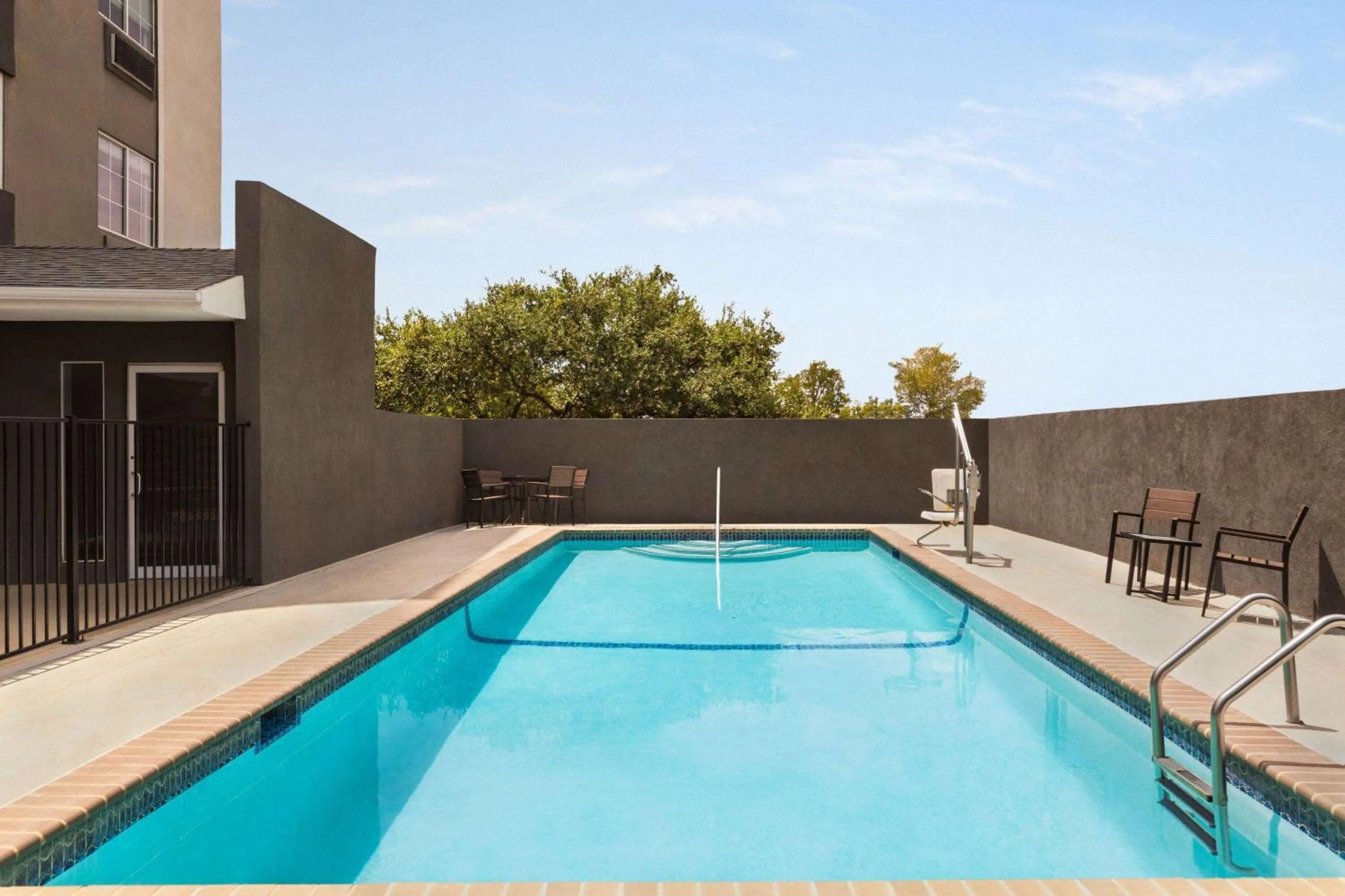 Swimming pool in La Quinta by Wyndham San Antonio North Stone Oak