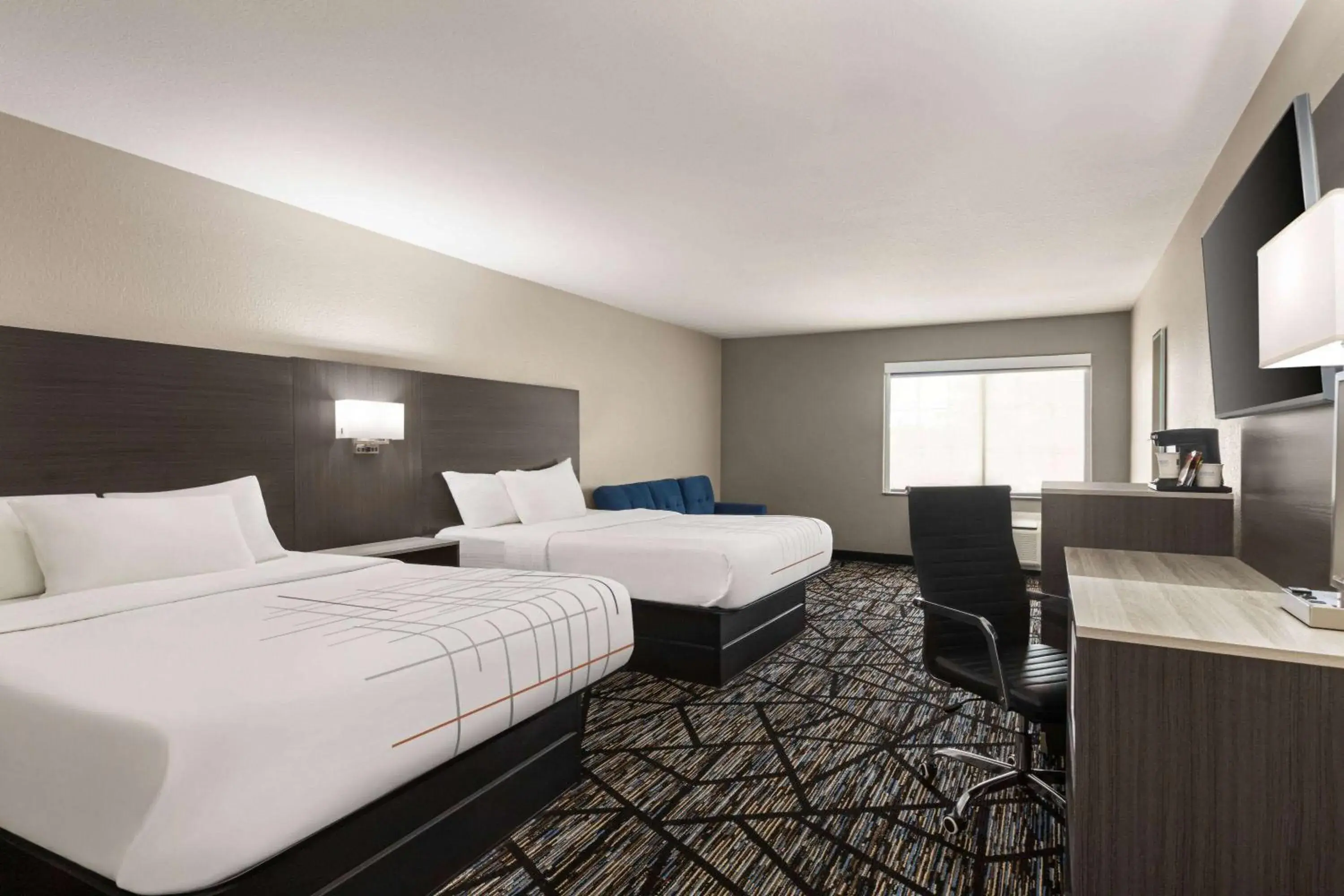 Studio with Two Queen Beds - Non-Smoking in La Quinta by Wyndham San Antonio North Stone Oak Studio with Two Queen Beds - Non-Smoking in La Quinta by Wyndham San Antonio North Stone Oak