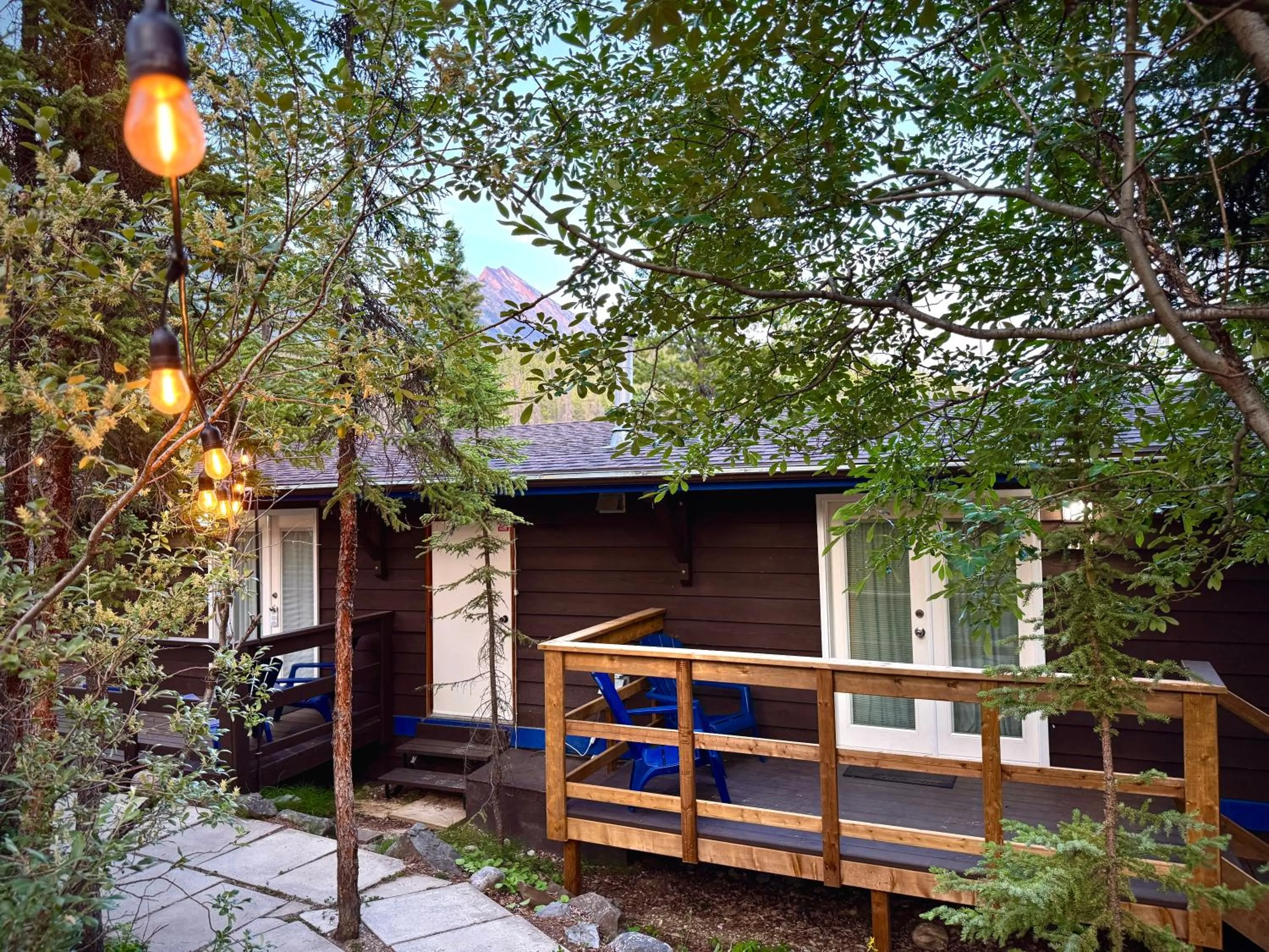 Property building in Sunwapta Falls Rocky Mountain Lodge