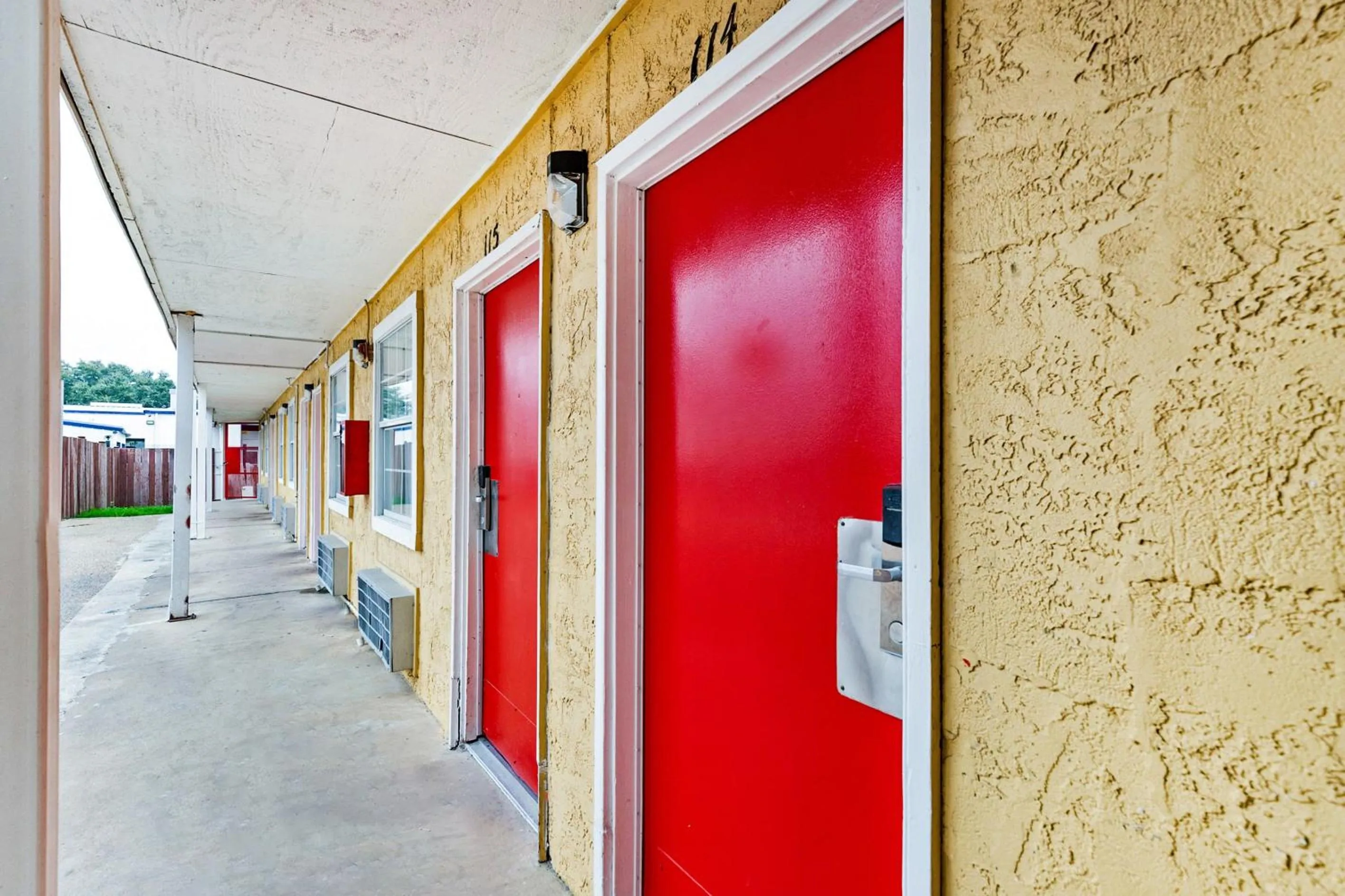 Lobby or reception in OYO Hotel San Antonio Lackland near Seaworld