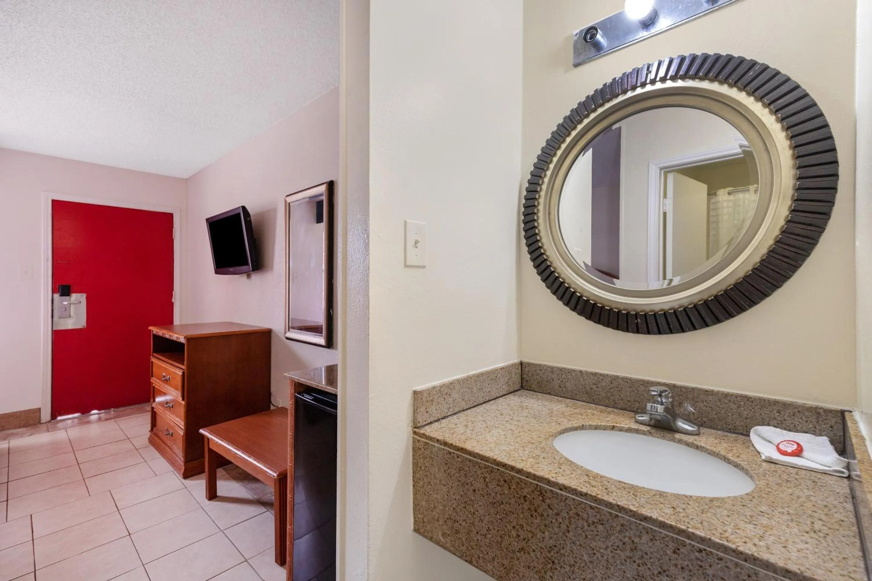 Bathroom in OYO Hotel San Antonio Lackland near Seaworld