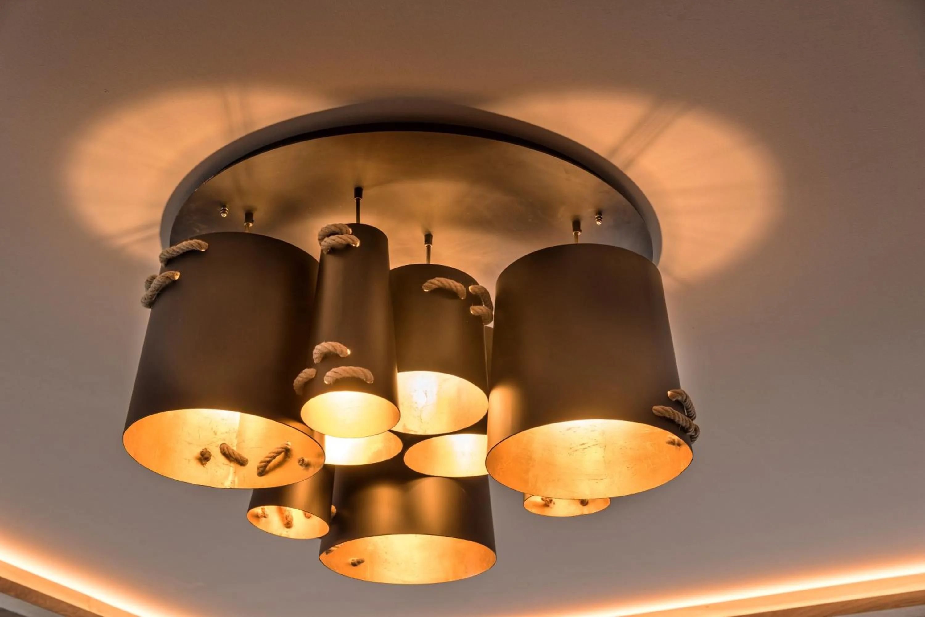 Restaurant/places to eat in Hotel Eldorado